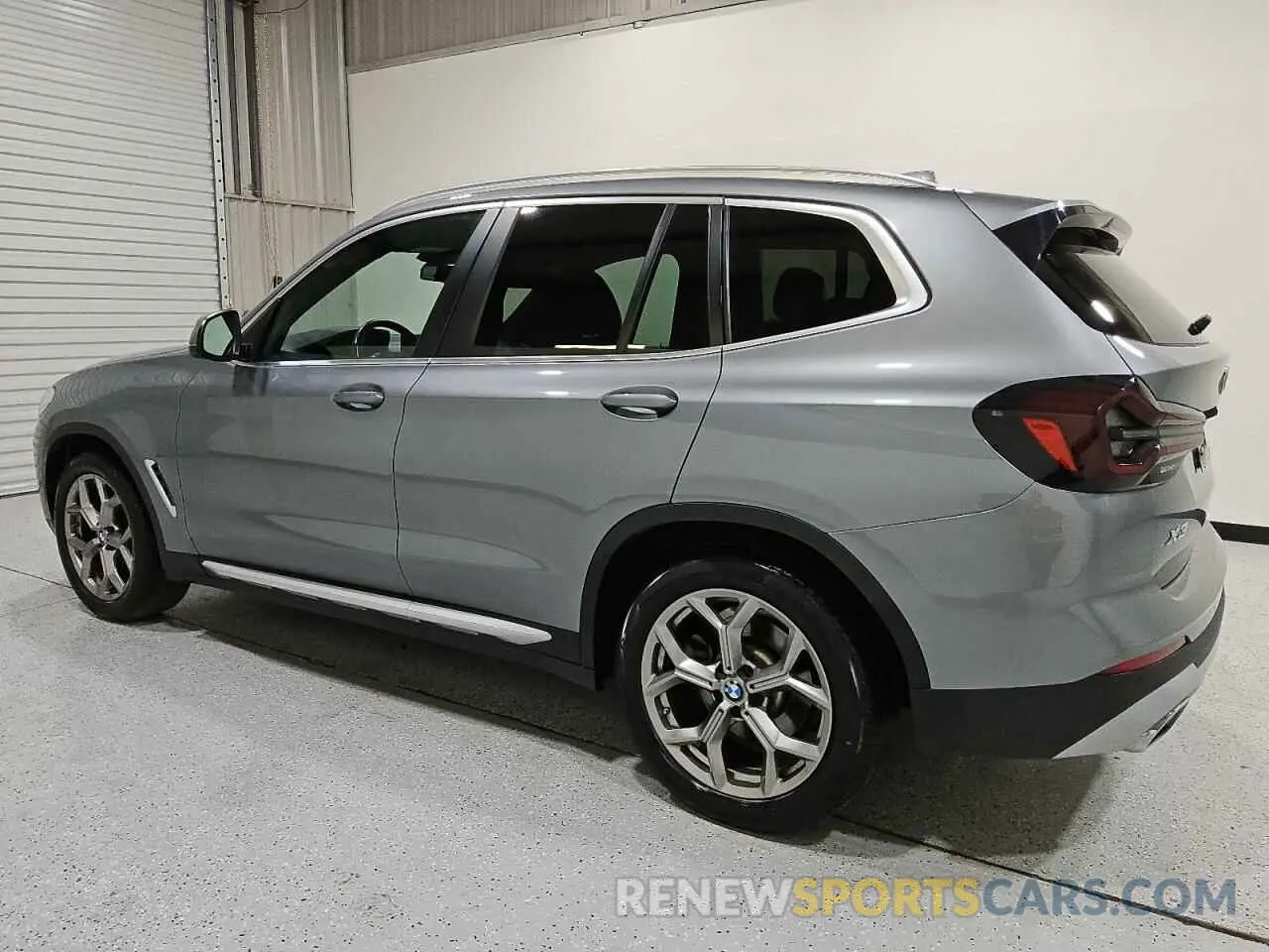 2 fotografías del automóvil dañado 5UX43DP09P9S77935 BMW X3 2023