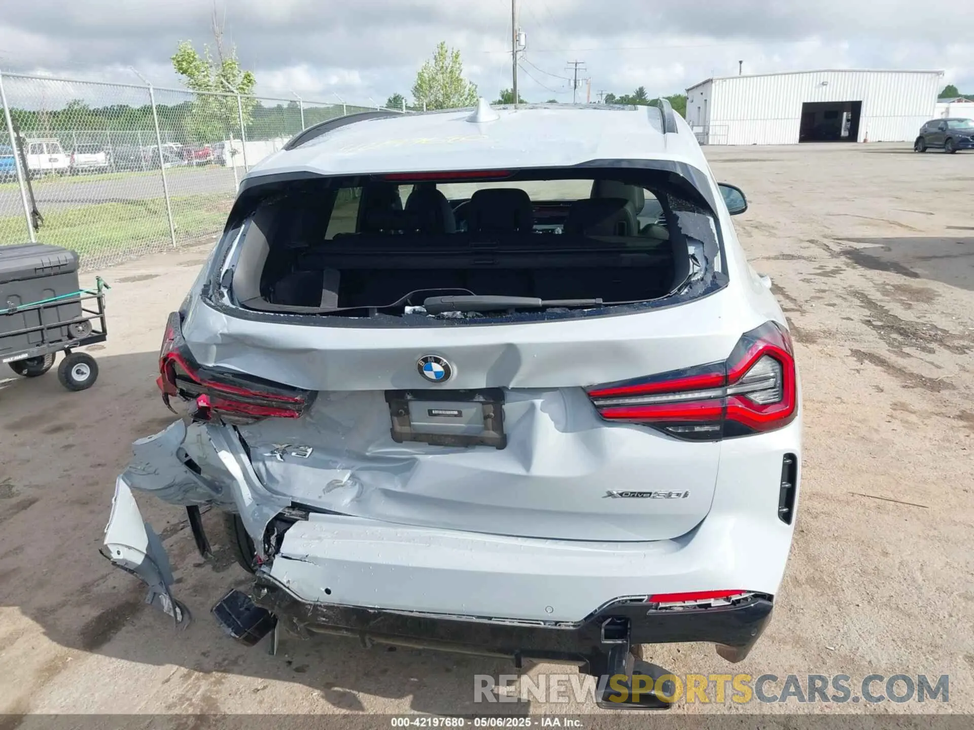 16 fotografías del automóvil dañado 5UX53DP02P9T01853 BMW X3 2023