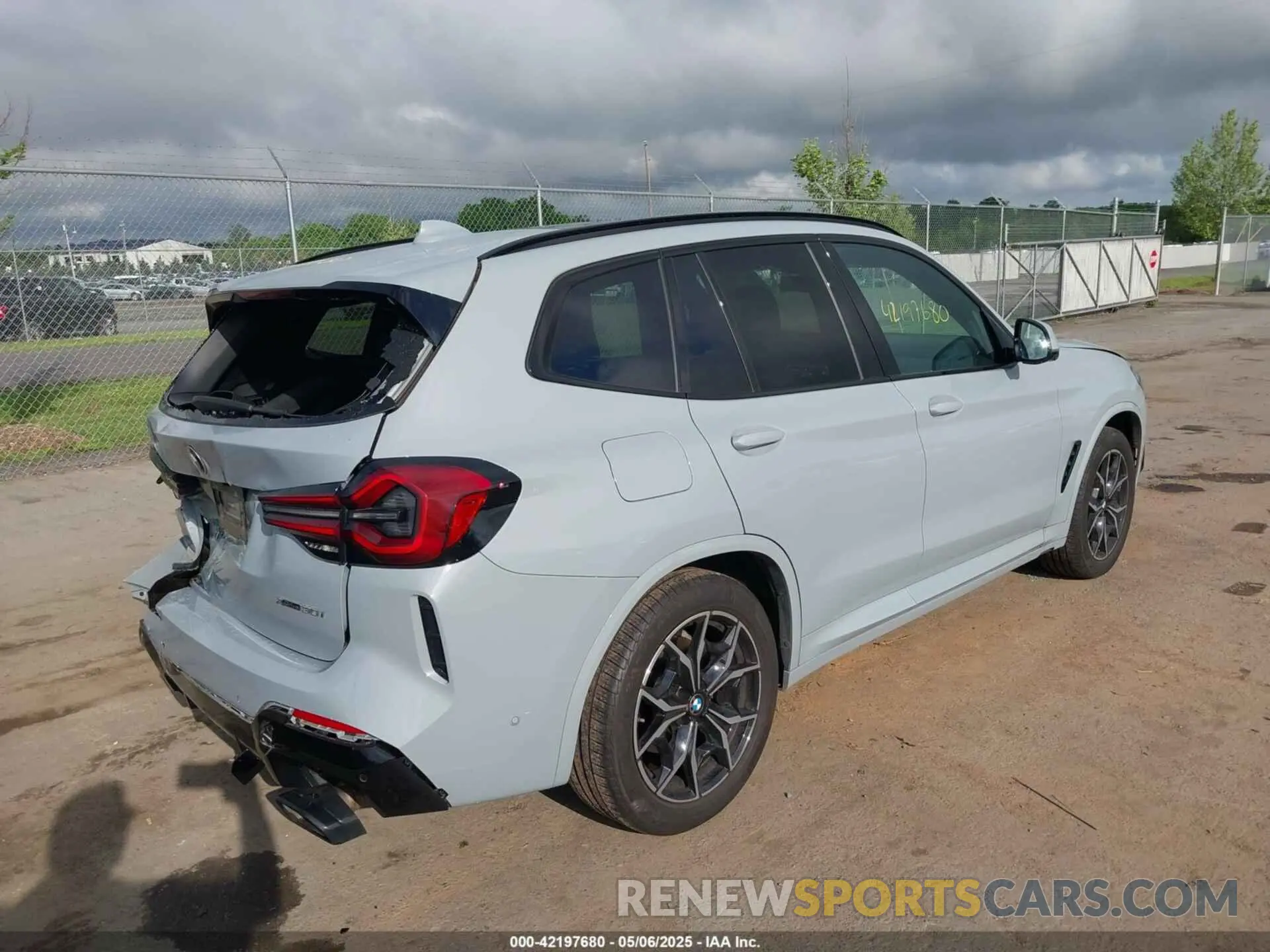 4 fotografías del automóvil dañado 5UX53DP02P9T01853 BMW X3 2023