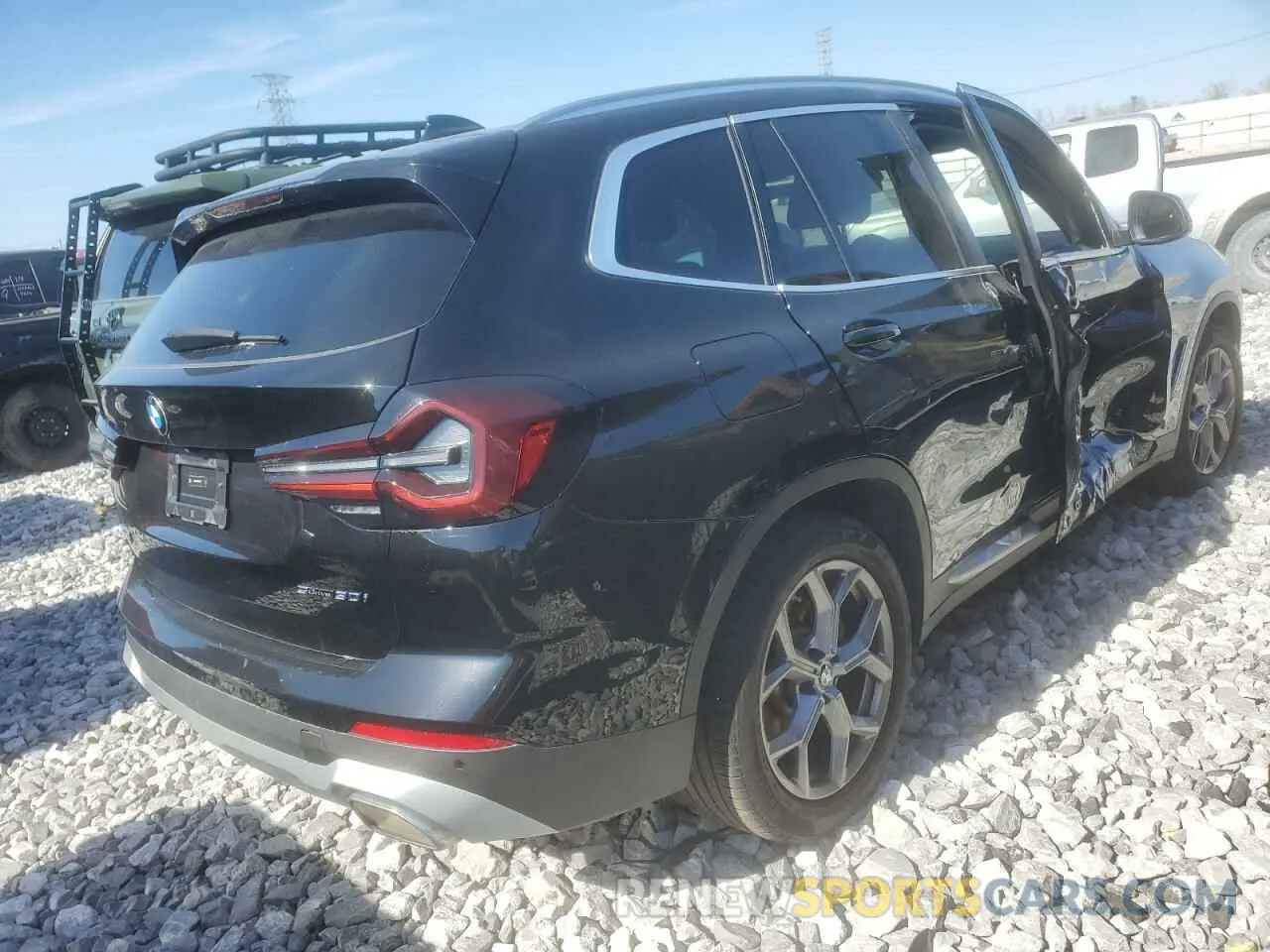 3 fotografías del automóvil dañado 5UX43DP00R9U52981 BMW X3 2024