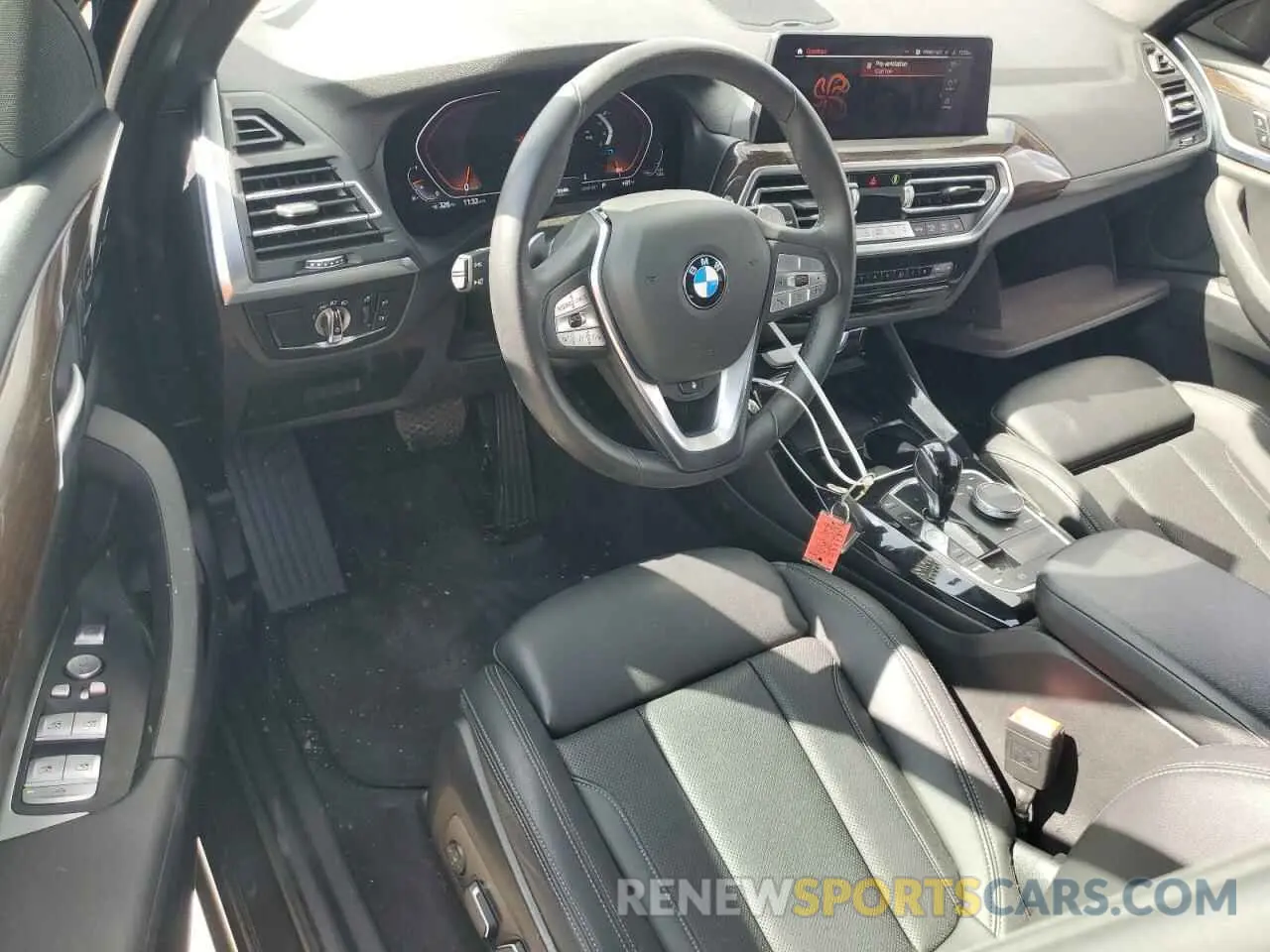 8 fotografías del automóvil dañado 5UX43DP00R9U52981 BMW X3 2024