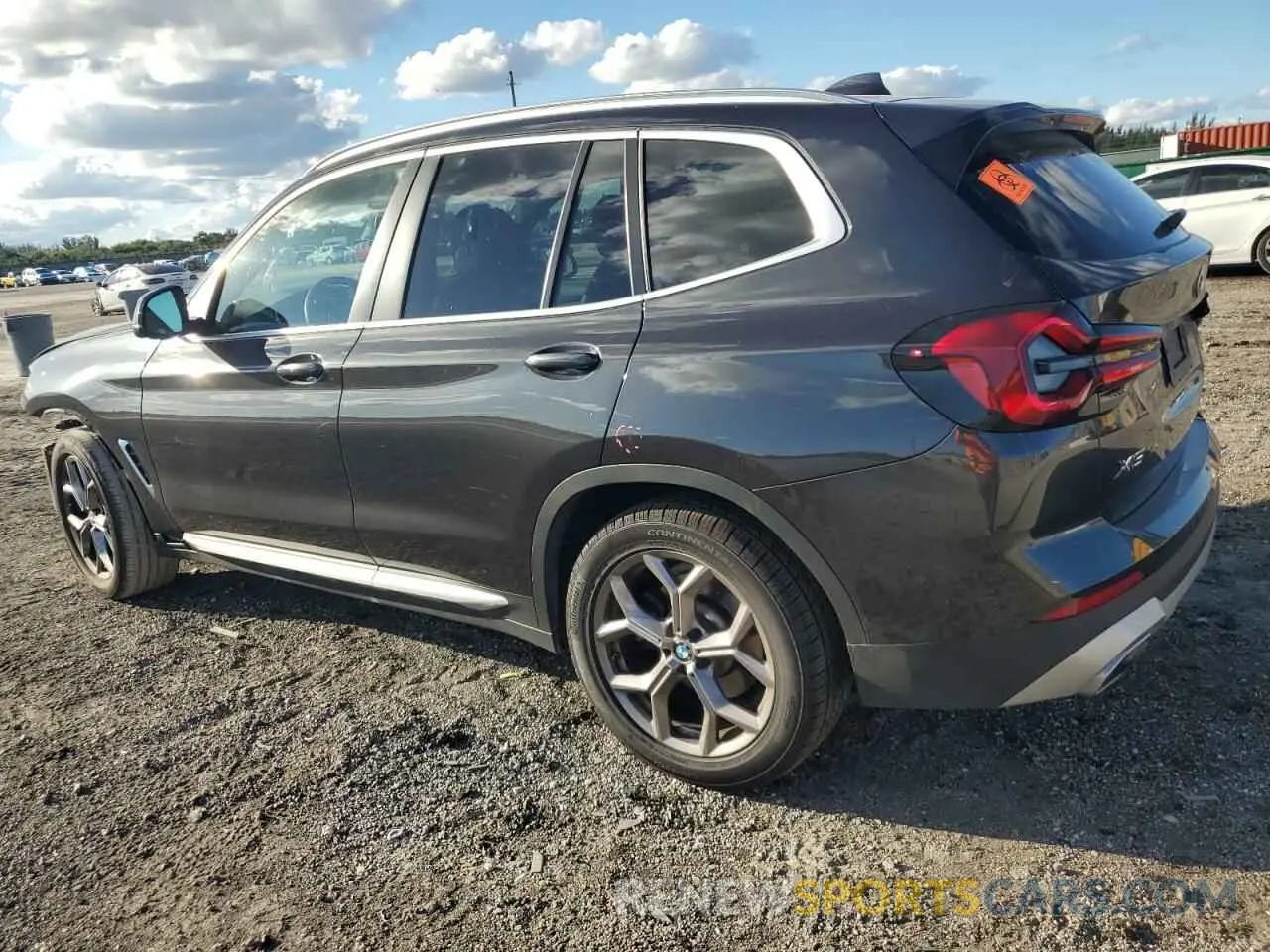 2 fotografías del automóvil dañado 5UX43DP01R9U57753 BMW X3 2024