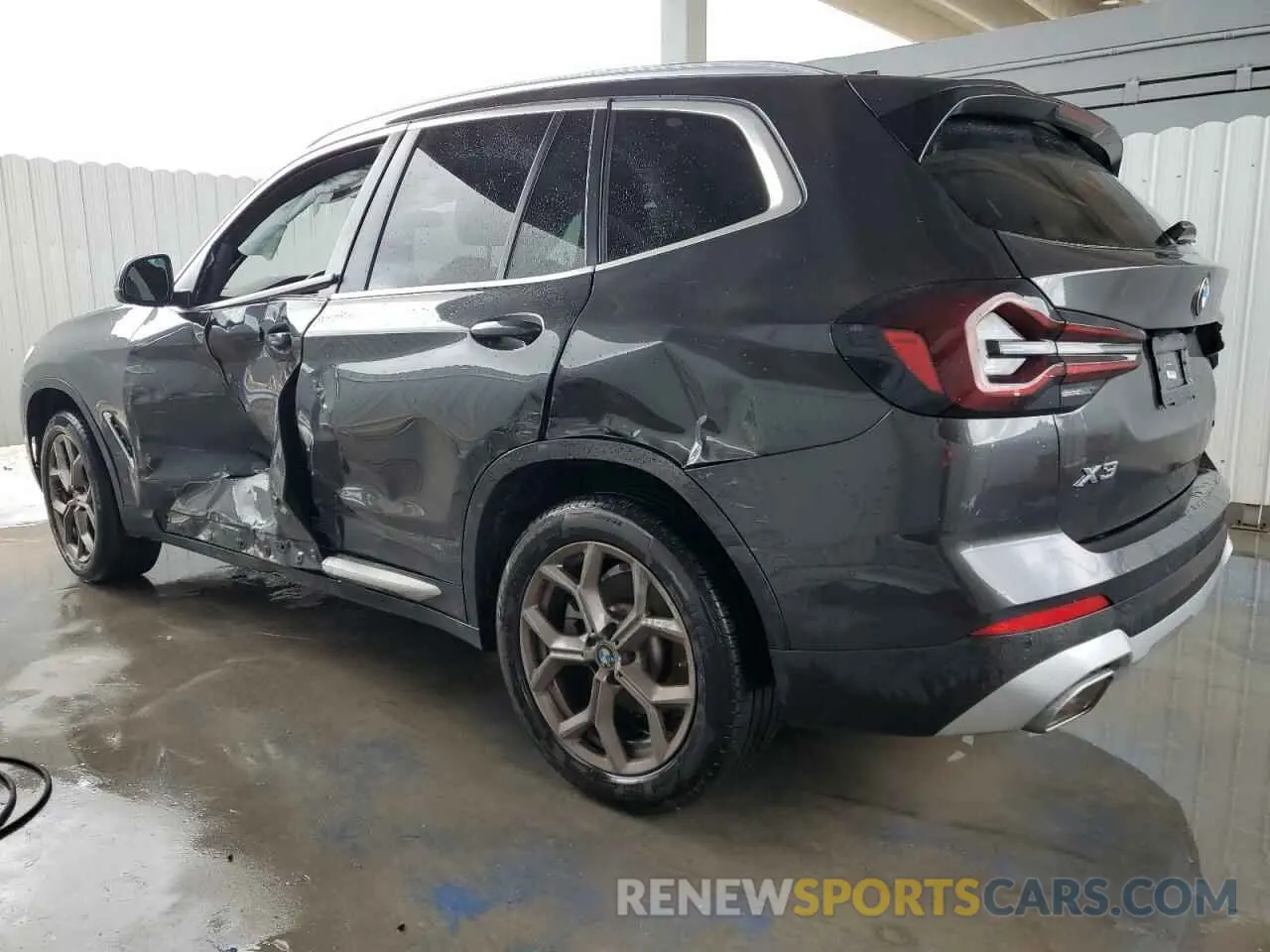 2 fotografías del automóvil dañado 5UX43DP02R9U65313 BMW X3 2024
