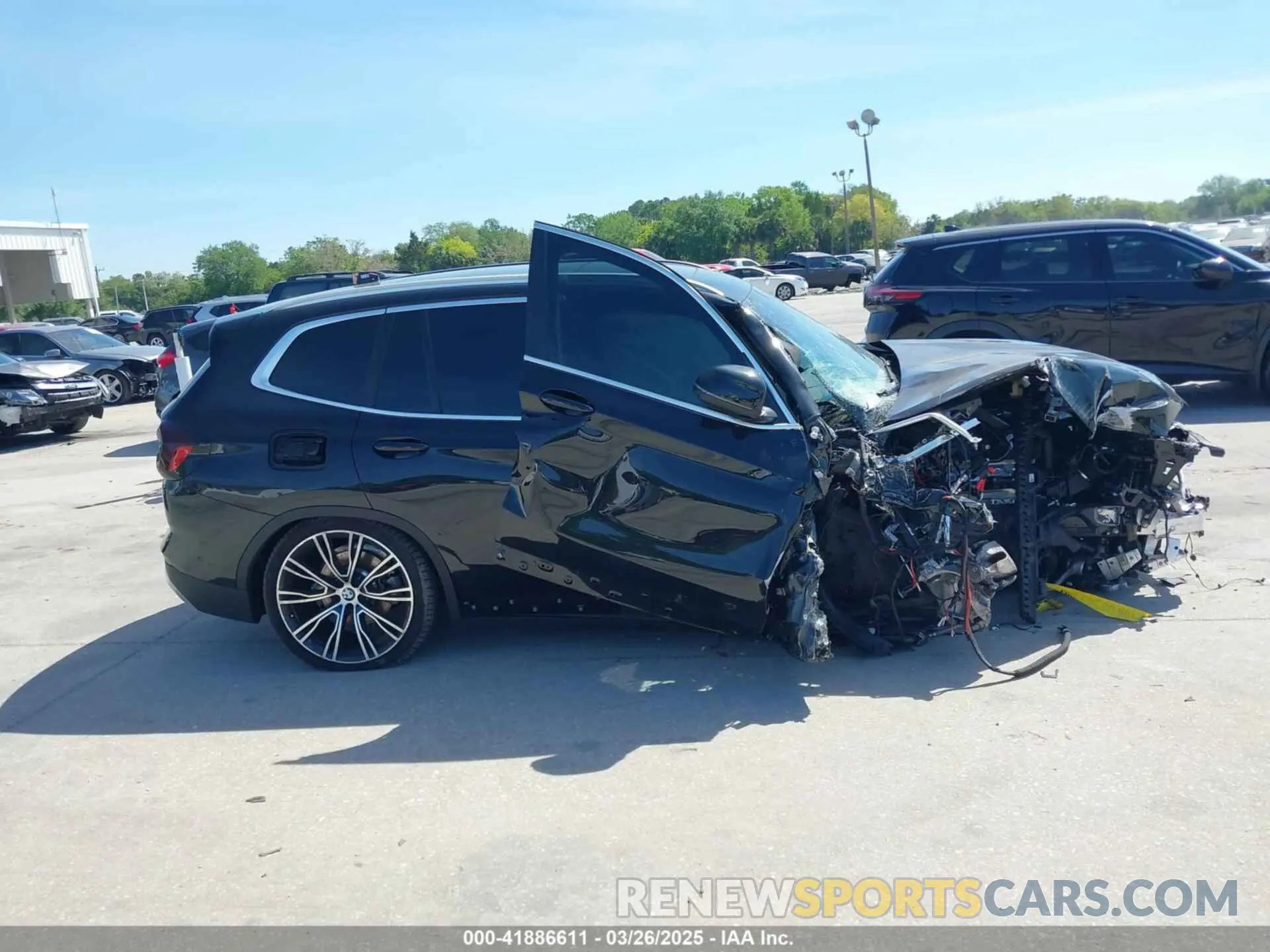 12 fotografías del automóvil dañado 5UX43DP02R9X17058 BMW X3 2024