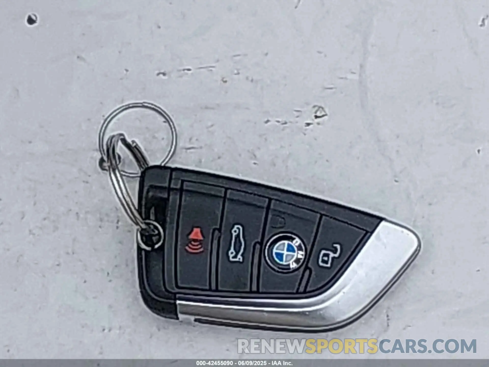 11 fotografías del automóvil dañado 5UX43DP03R9T57010 BMW X3 2024