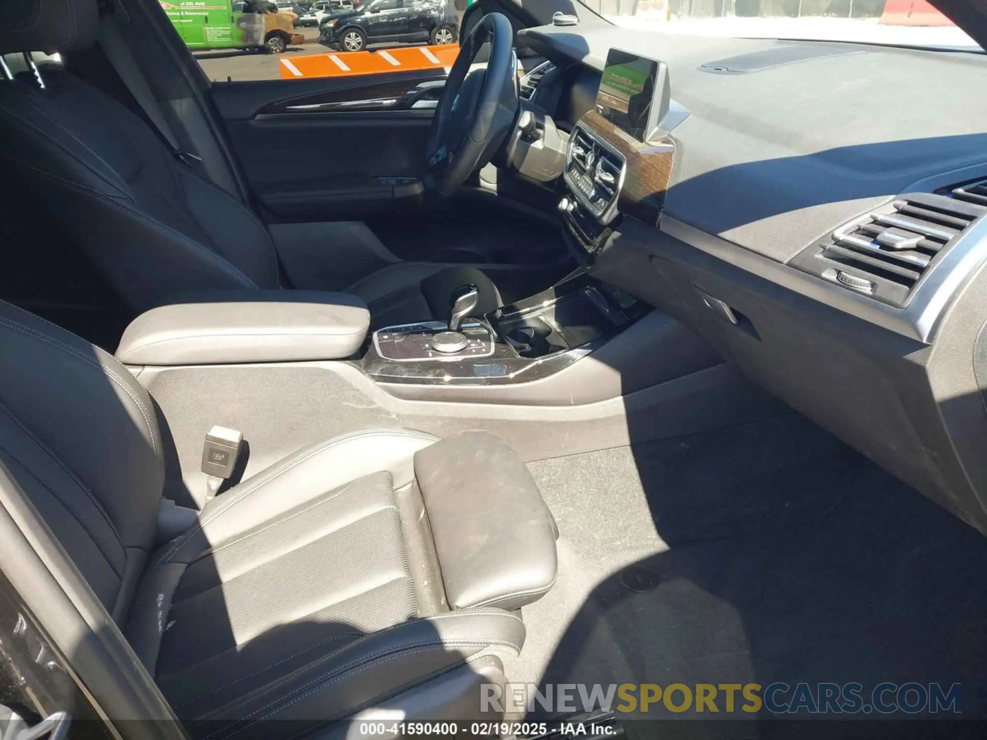 5 fotografías del automóvil dañado 5UX43DP03R9X41272 BMW X3 2024