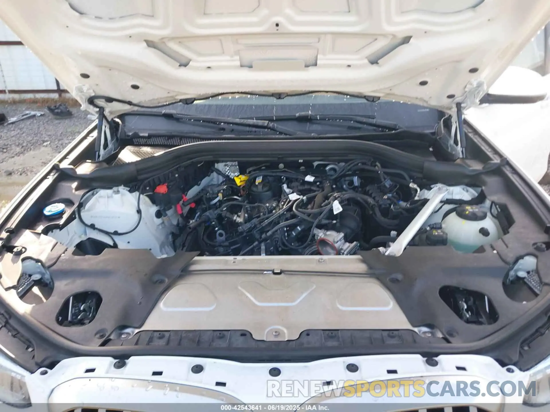 10 fotografías del automóvil dañado 5UX43DP04R9X30507 BMW X3 2024