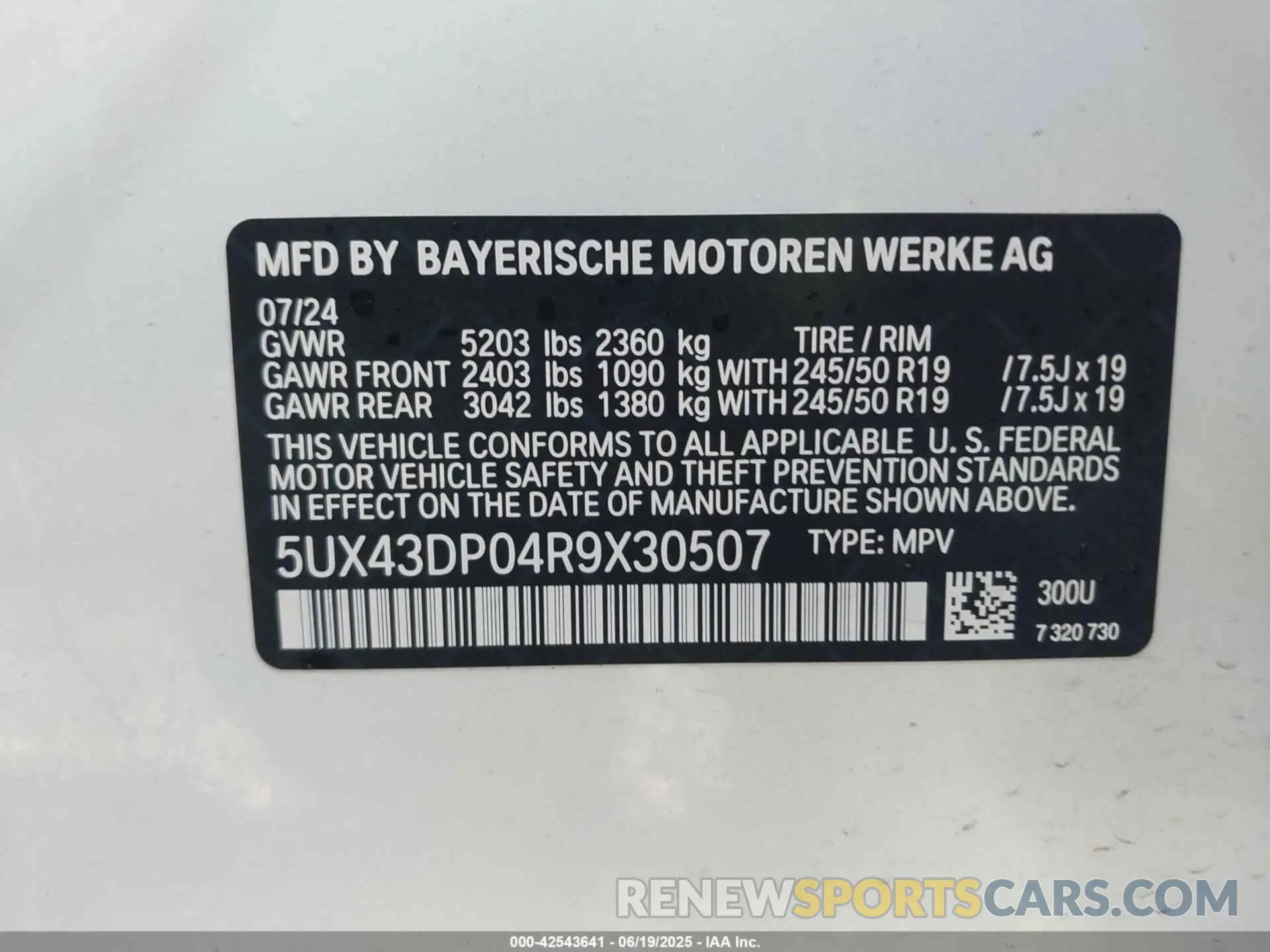 9 fotografías del automóvil dañado 5UX43DP04R9X30507 BMW X3 2024