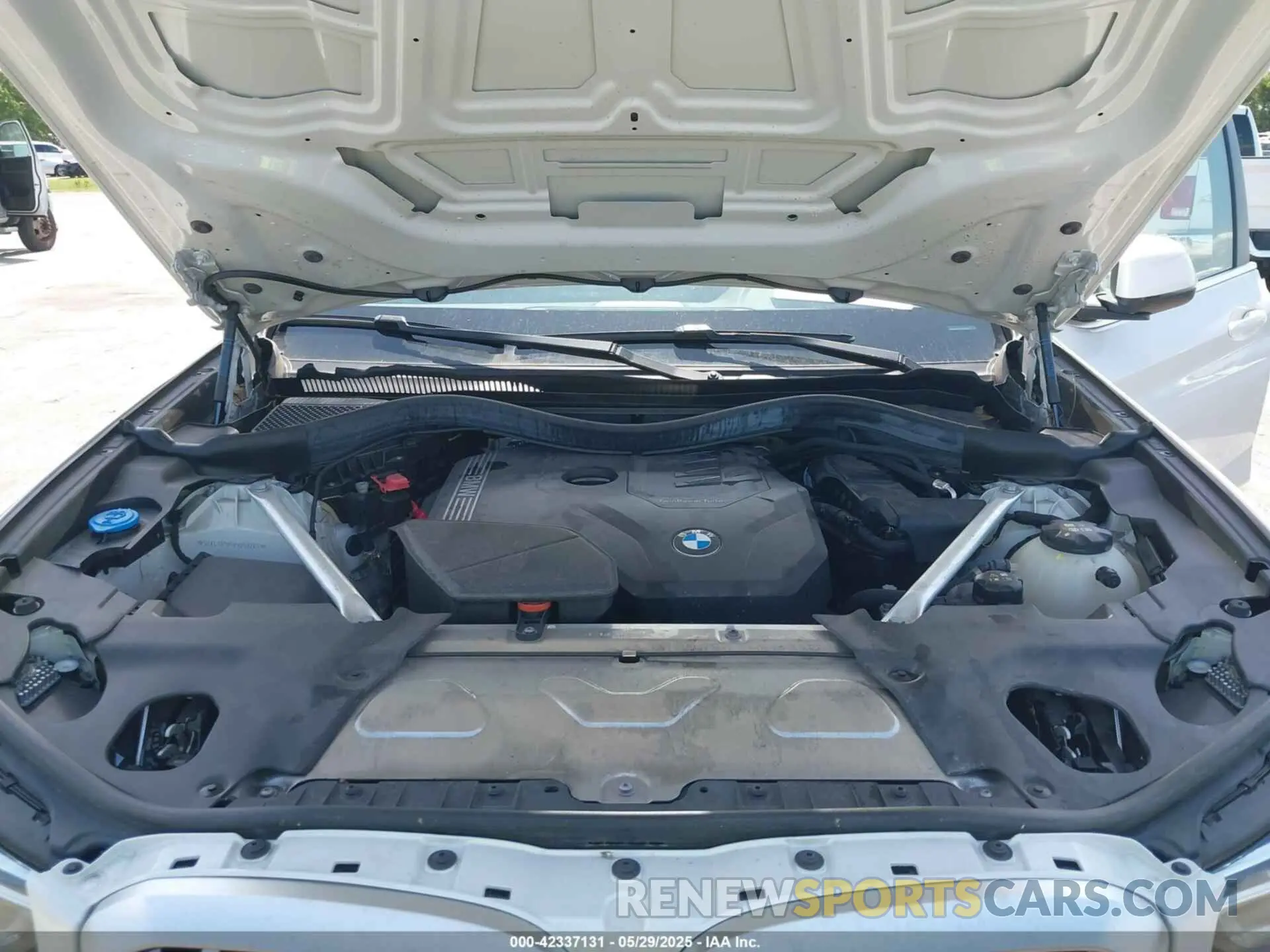 10 fotografías del automóvil dañado 5UX43DP05R9U50269 BMW X3 2024