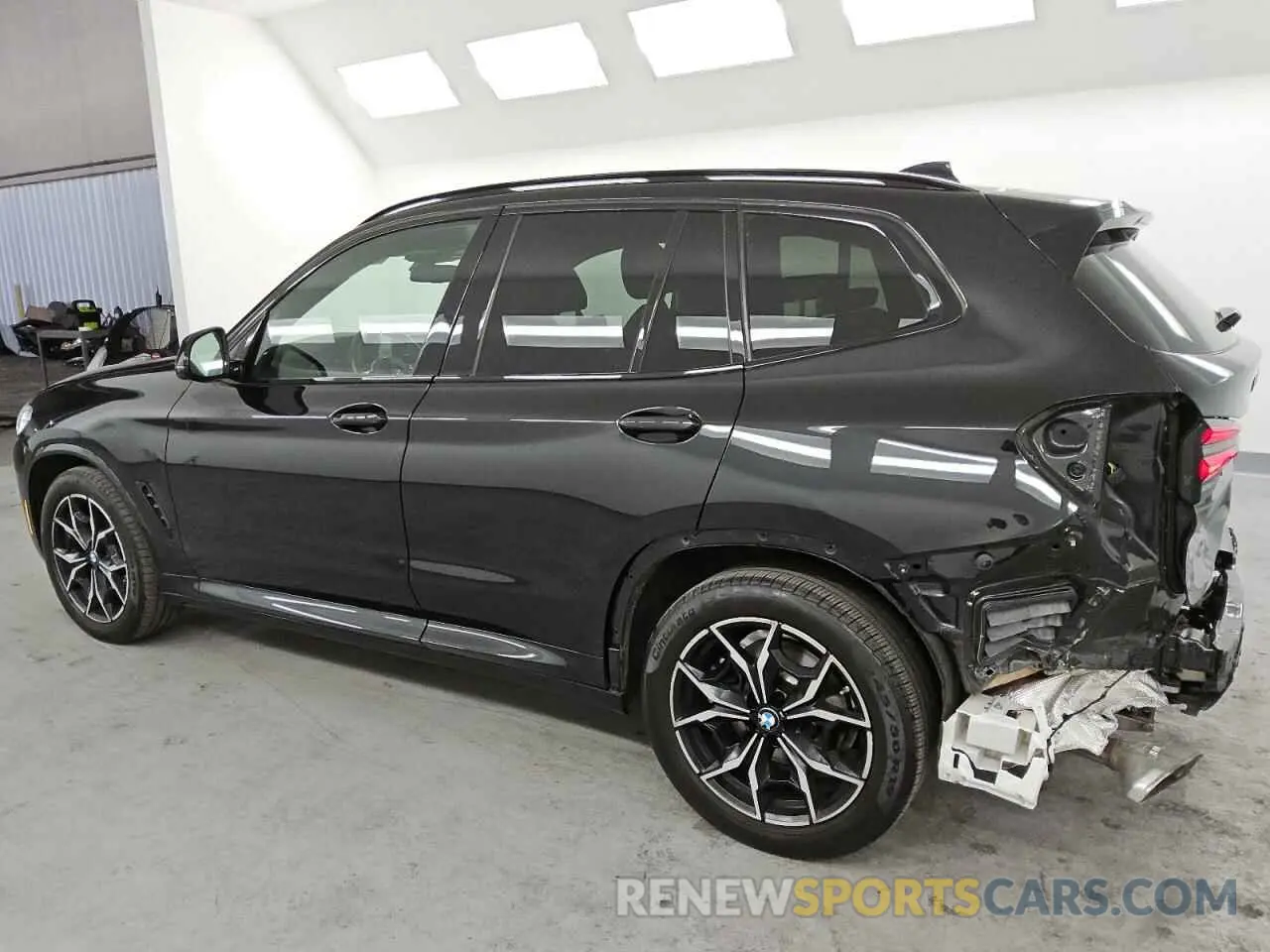 2 fotografías del automóvil dañado 5UX43DP05R9W55963 BMW X3 2024
