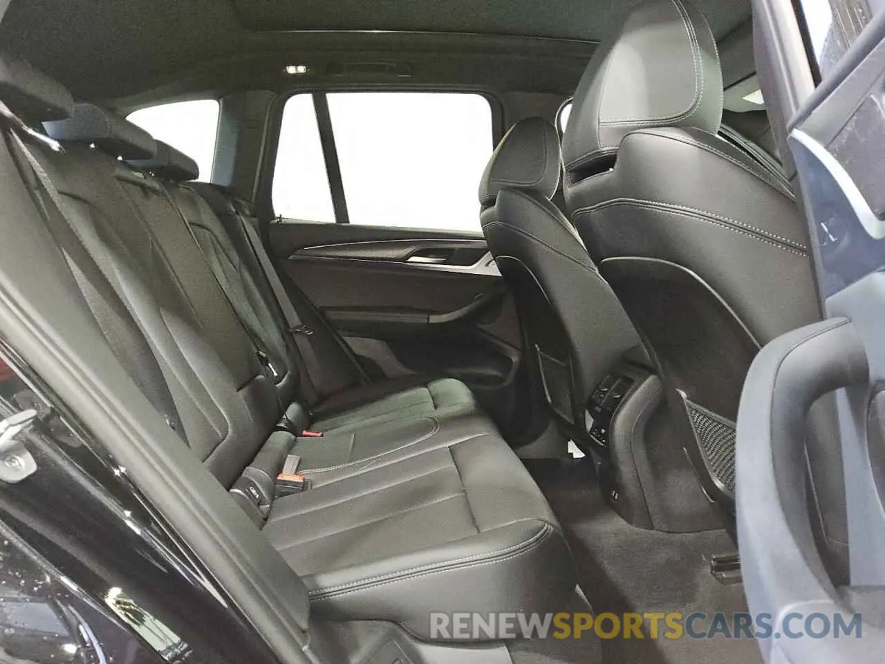 11 fotografías del automóvil dañado 5UX43DP06R9W55647 BMW X3 2024