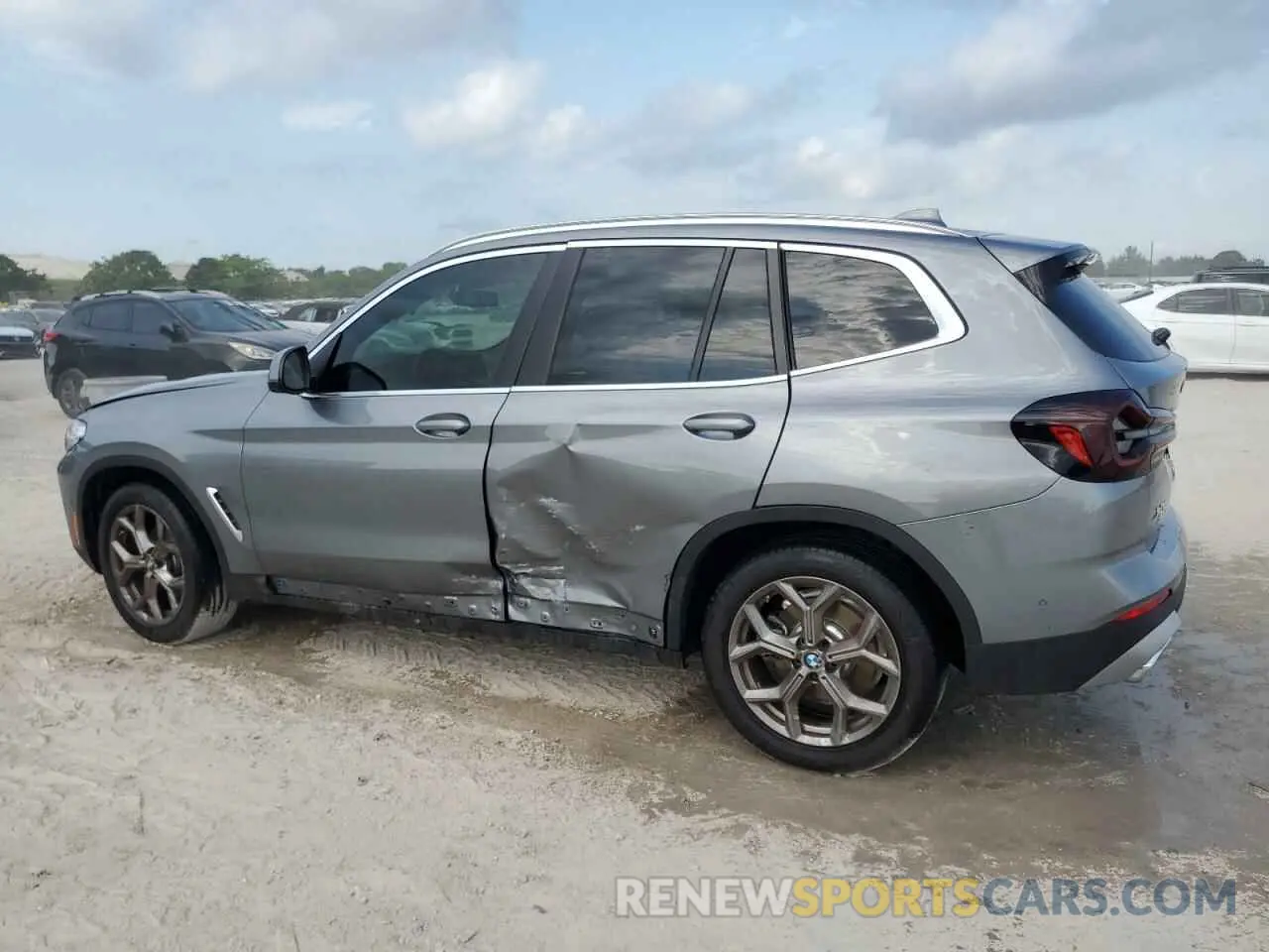 2 fotografías del automóvil dañado 5UX43DP08R9U98638 BMW X3 2024