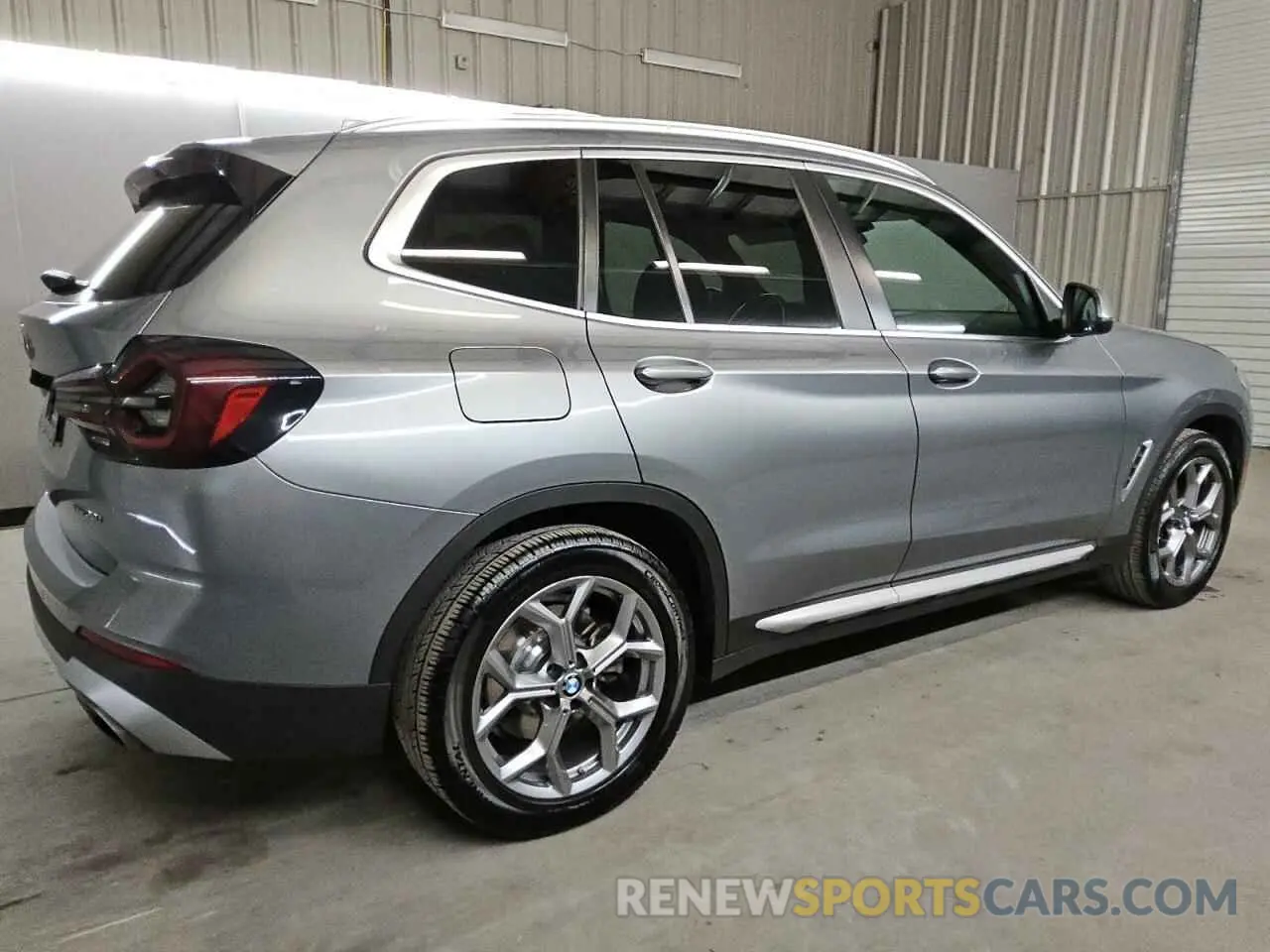 3 fotografías del automóvil dañado 5UX43DP08R9V33565 BMW X3 2024