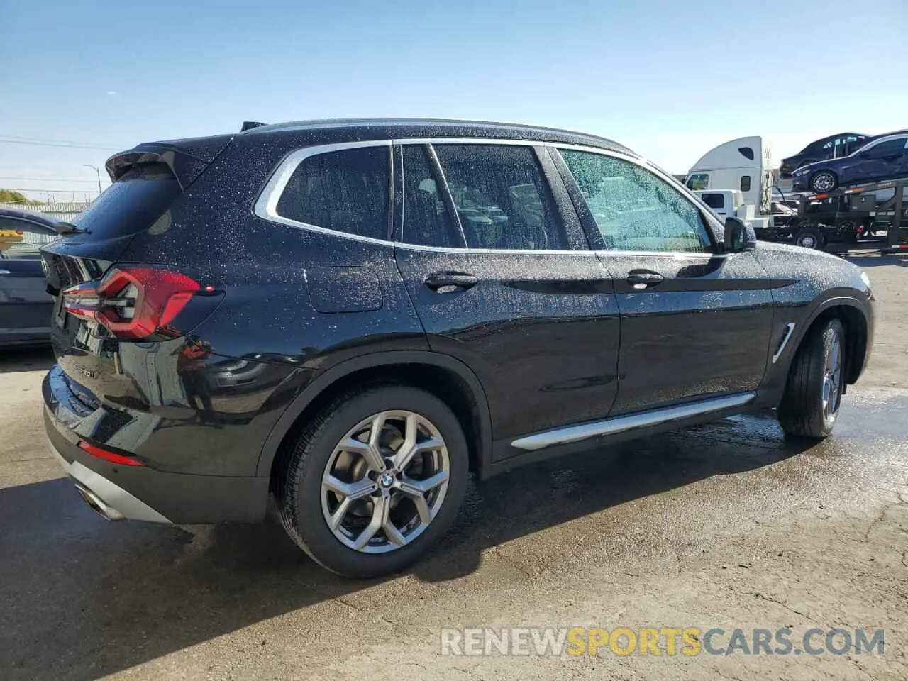 3 fotografías del automóvil dañado 5UX43DP08R9V83012 BMW X3 2024