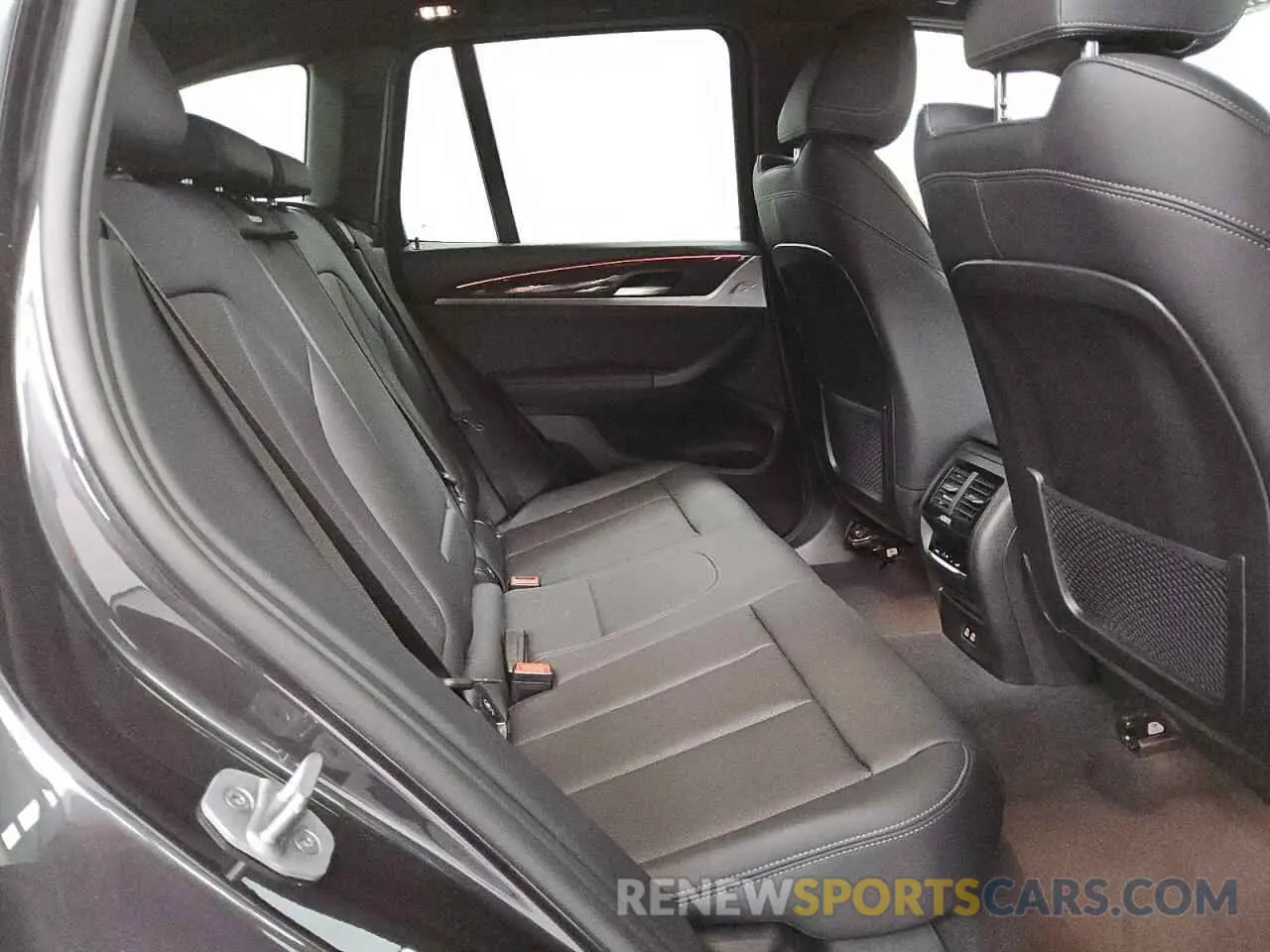 11 fotografías del automóvil dañado 5UX43DP0XR9X11878 BMW X3 2024