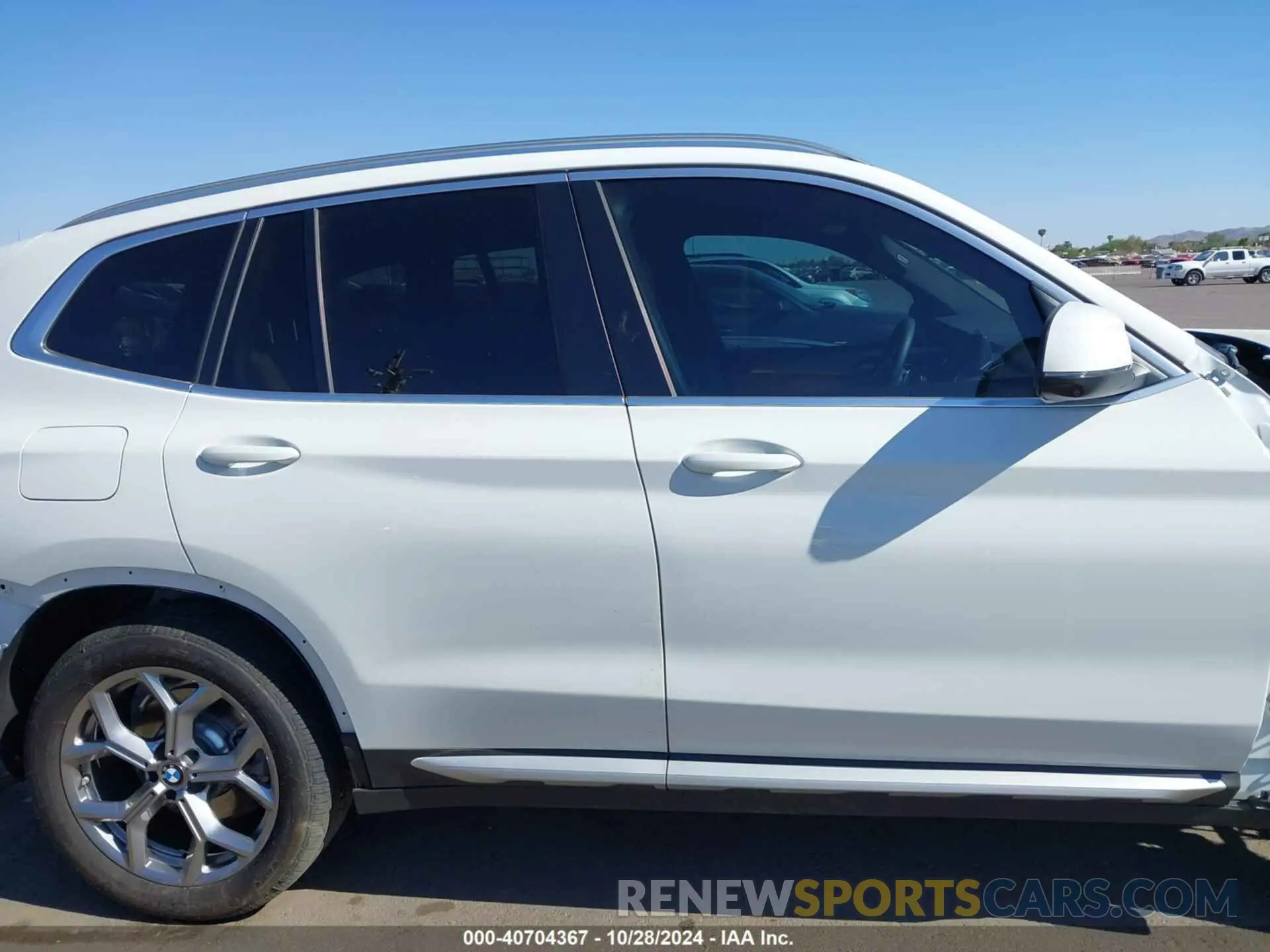14 fotografías del automóvil dañado 5UX53DP00R9V82800 BMW X3 2024