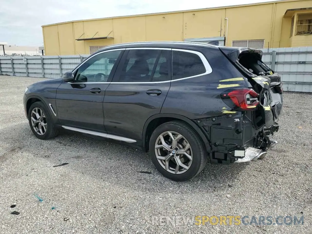 2 fotografías del automóvil dañado 5UX53DP05R9V07610 BMW X3 2024