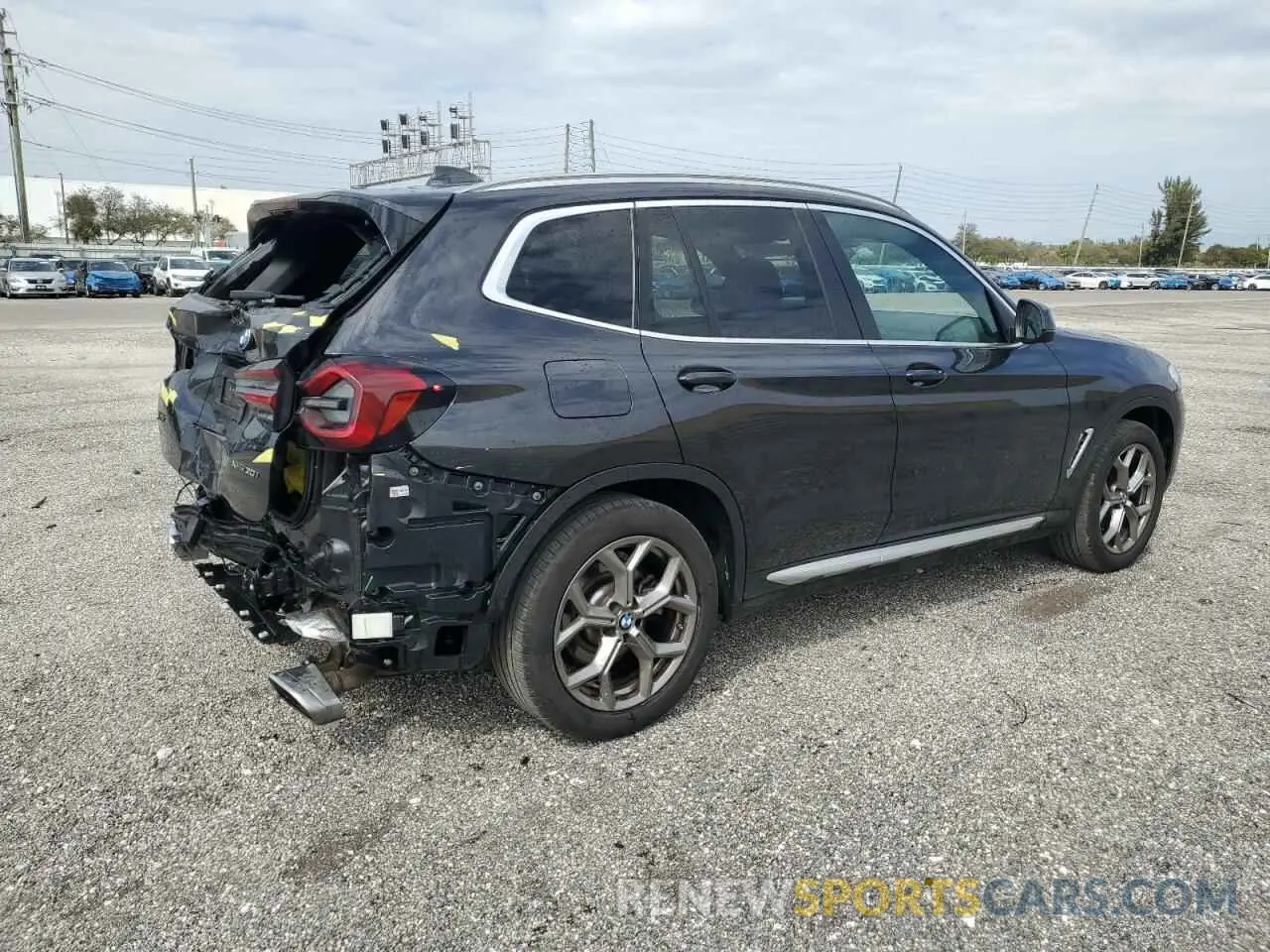 3 fotografías del automóvil dañado 5UX53DP05R9V07610 BMW X3 2024