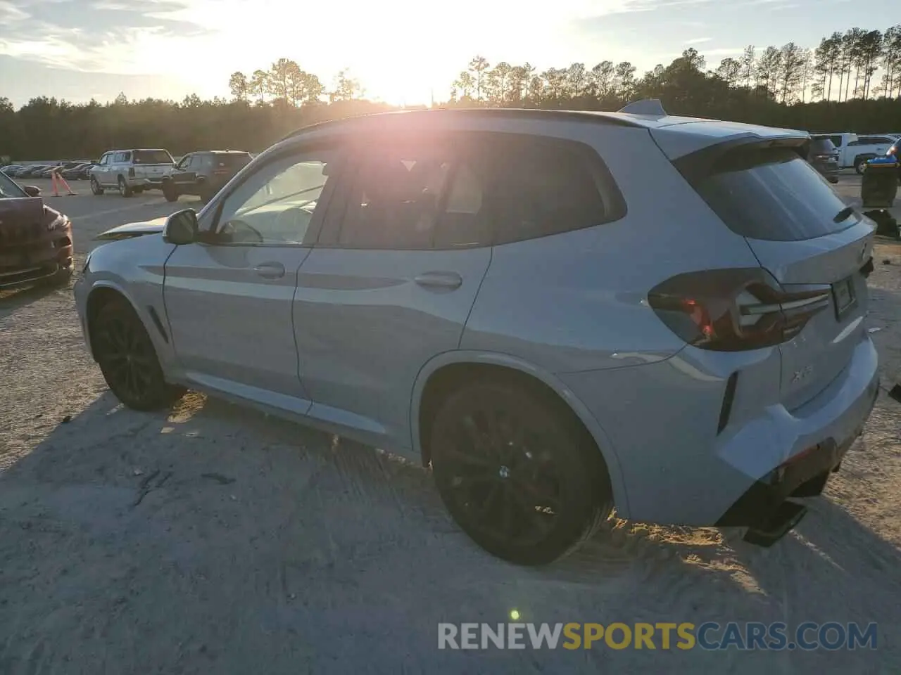 2 fotografías del automóvil dañado 5UX53DP05R9V44172 BMW X3 2024