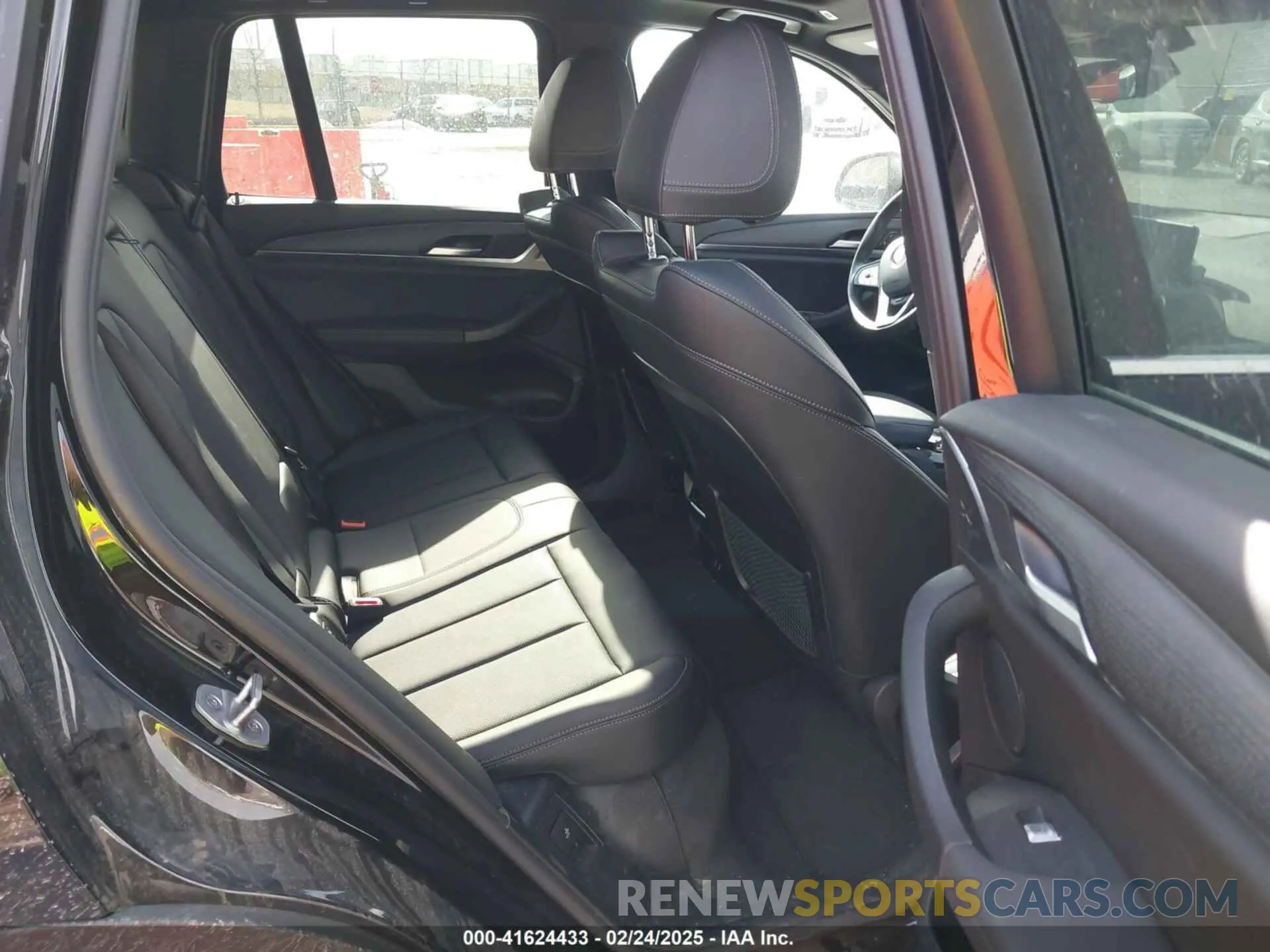 8 fotografías del automóvil dañado 5UX53DP05R9W01583 BMW X3 2024