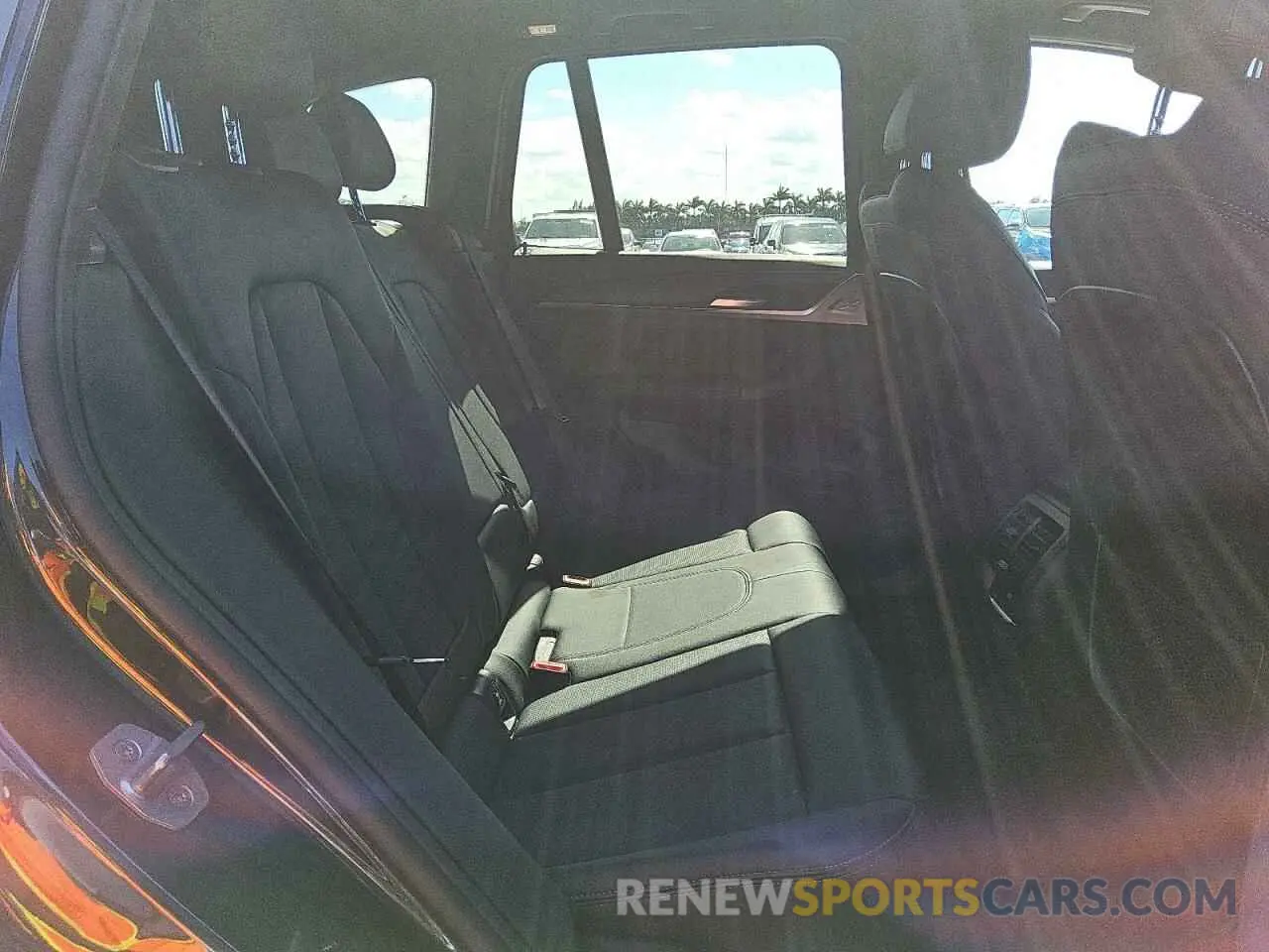 10 fotografías del automóvil dañado 5UX53DP07R9U24888 BMW X3 2024