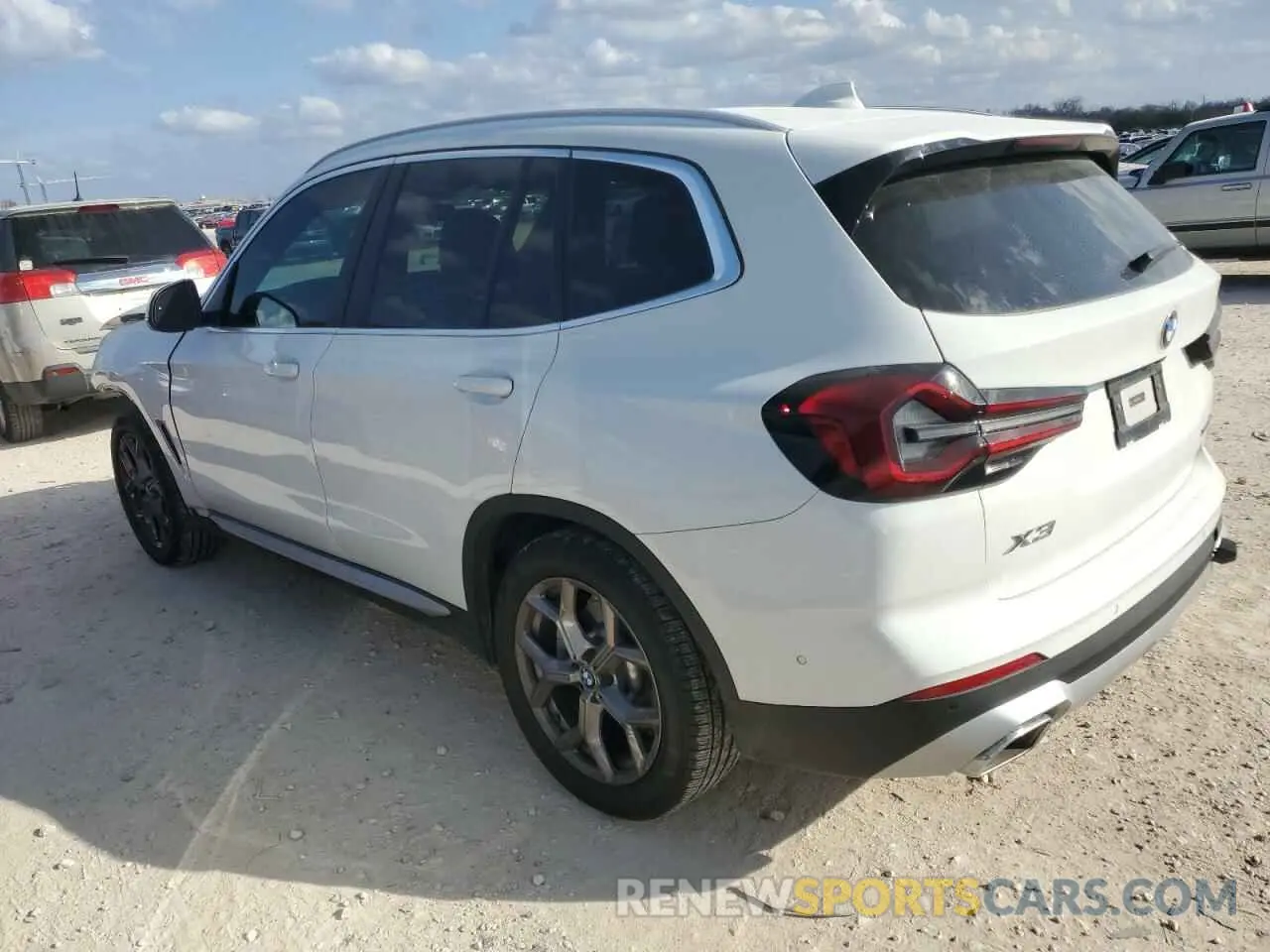 2 fotografías del automóvil dañado 5UX53DP08R9T75944 BMW X3 2024