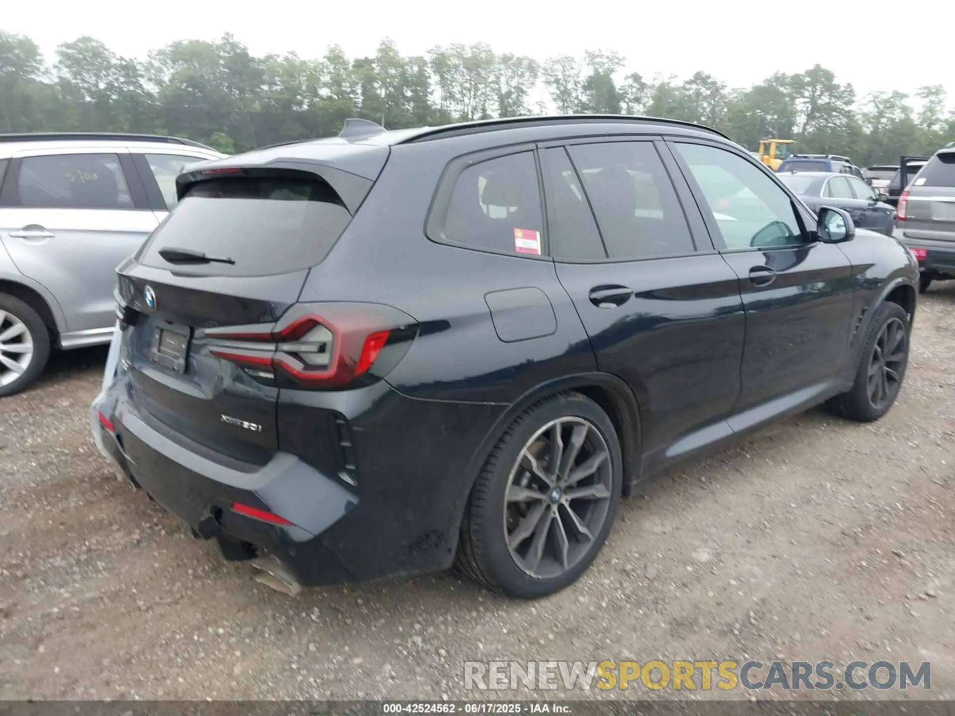 4 fotografías del automóvil dañado 5UX53DP08R9W84443 BMW X3 2024
