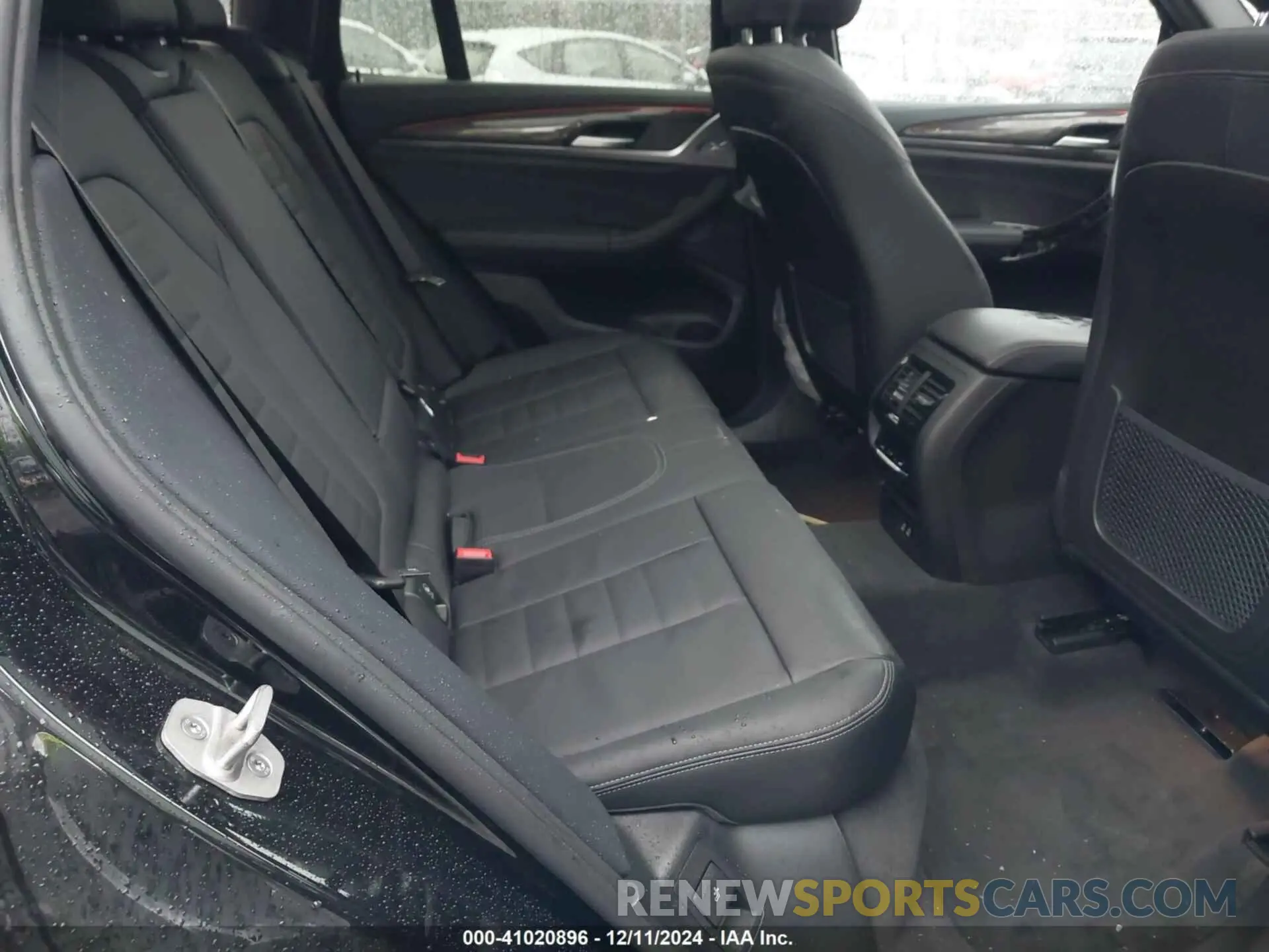 8 fotografías del automóvil dañado 5UX83DP01R9V65002 BMW X3 2024