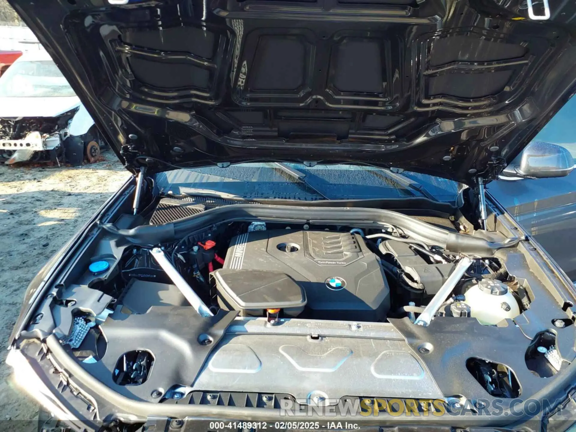10 fotografías del automóvil dañado WBX47DP03RN289159 BMW X3 2024