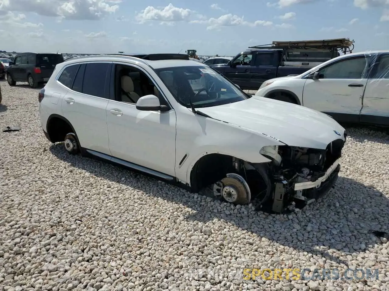 4 fotografías del automóvil dañado WBX47DP05RN252811 BMW X3 2024