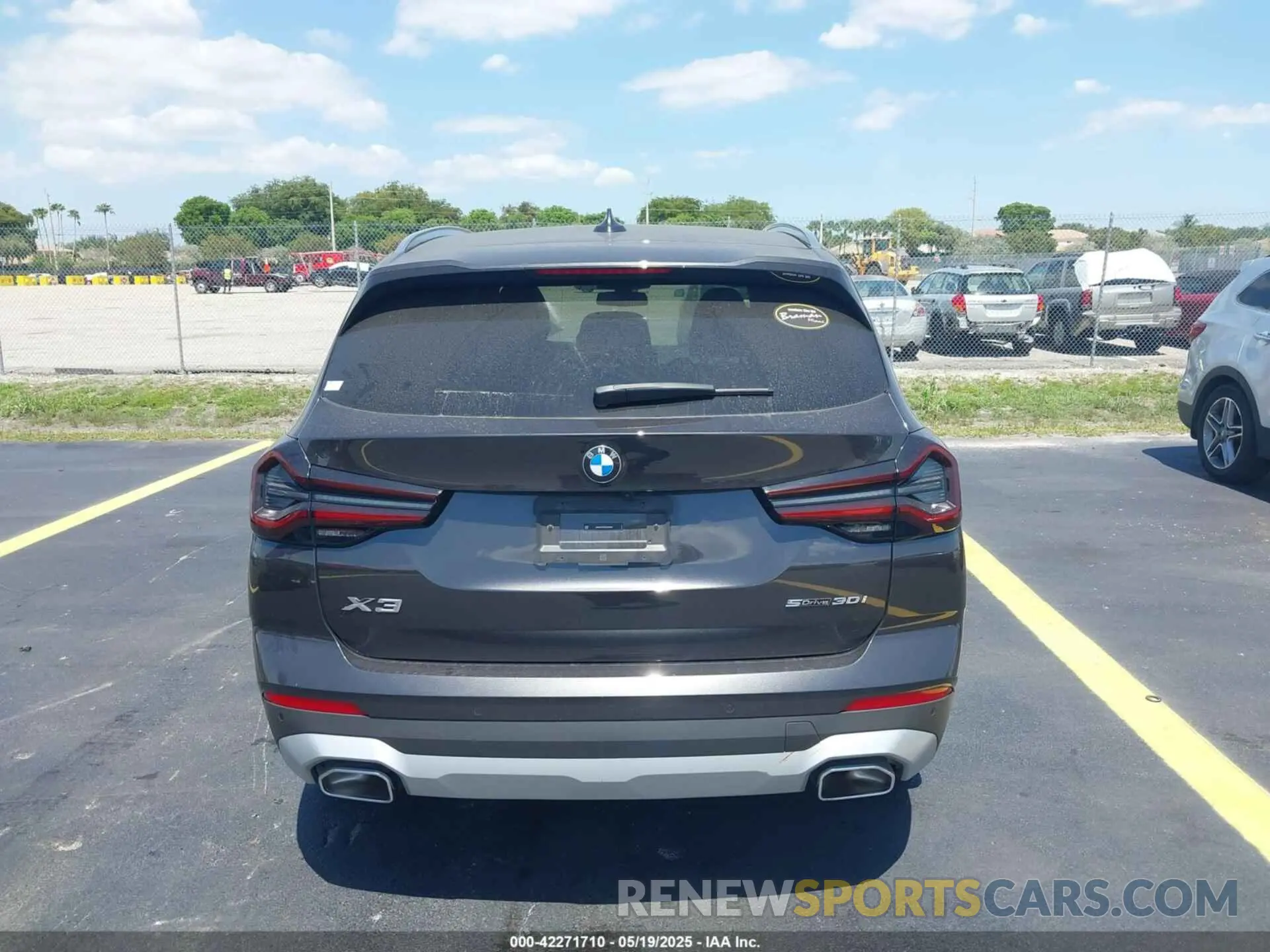 16 fotografías del automóvil dañado WBX47DP0XRN280846 BMW X3 2024