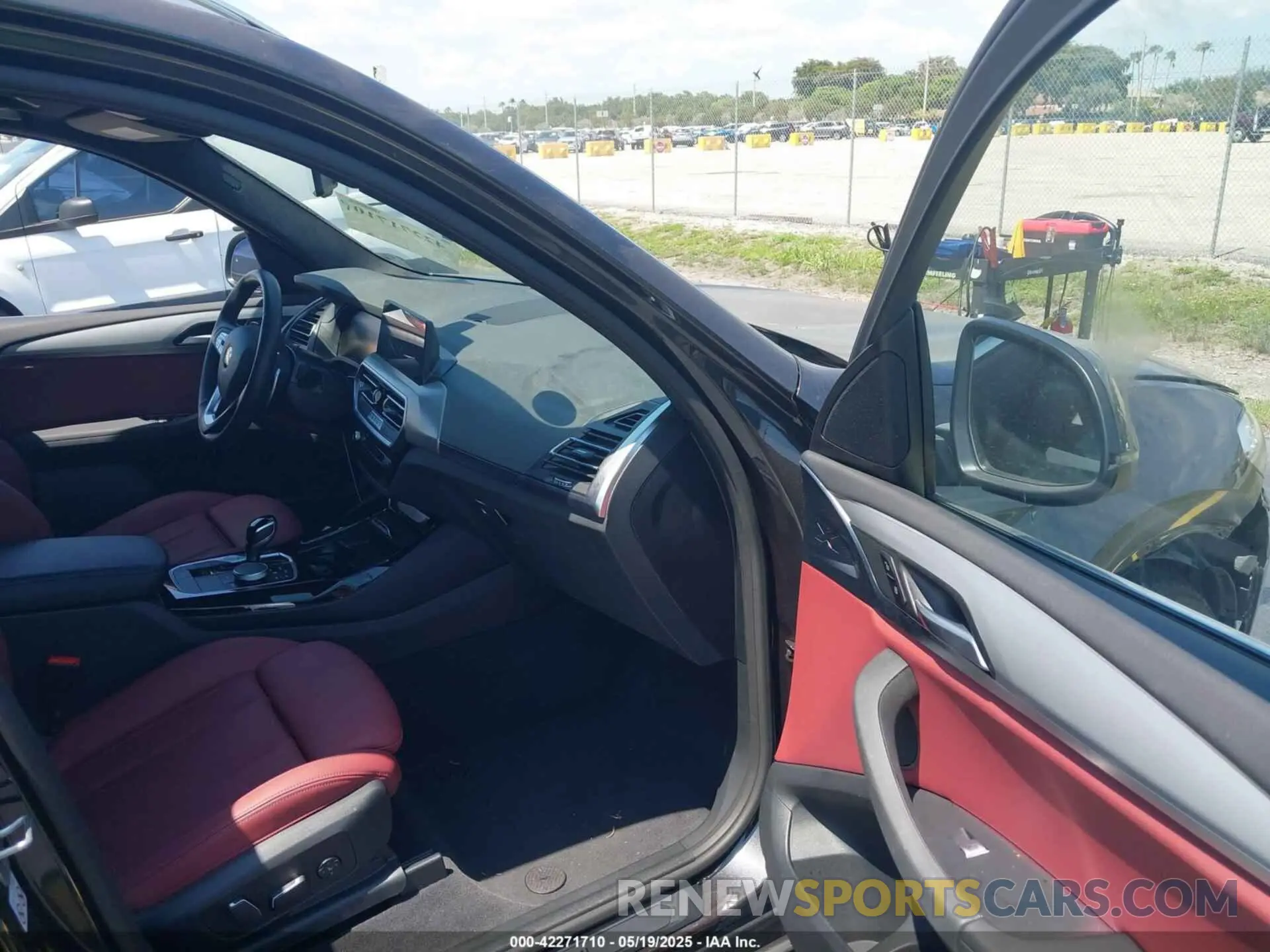5 fotografías del automóvil dañado WBX47DP0XRN280846 BMW X3 2024