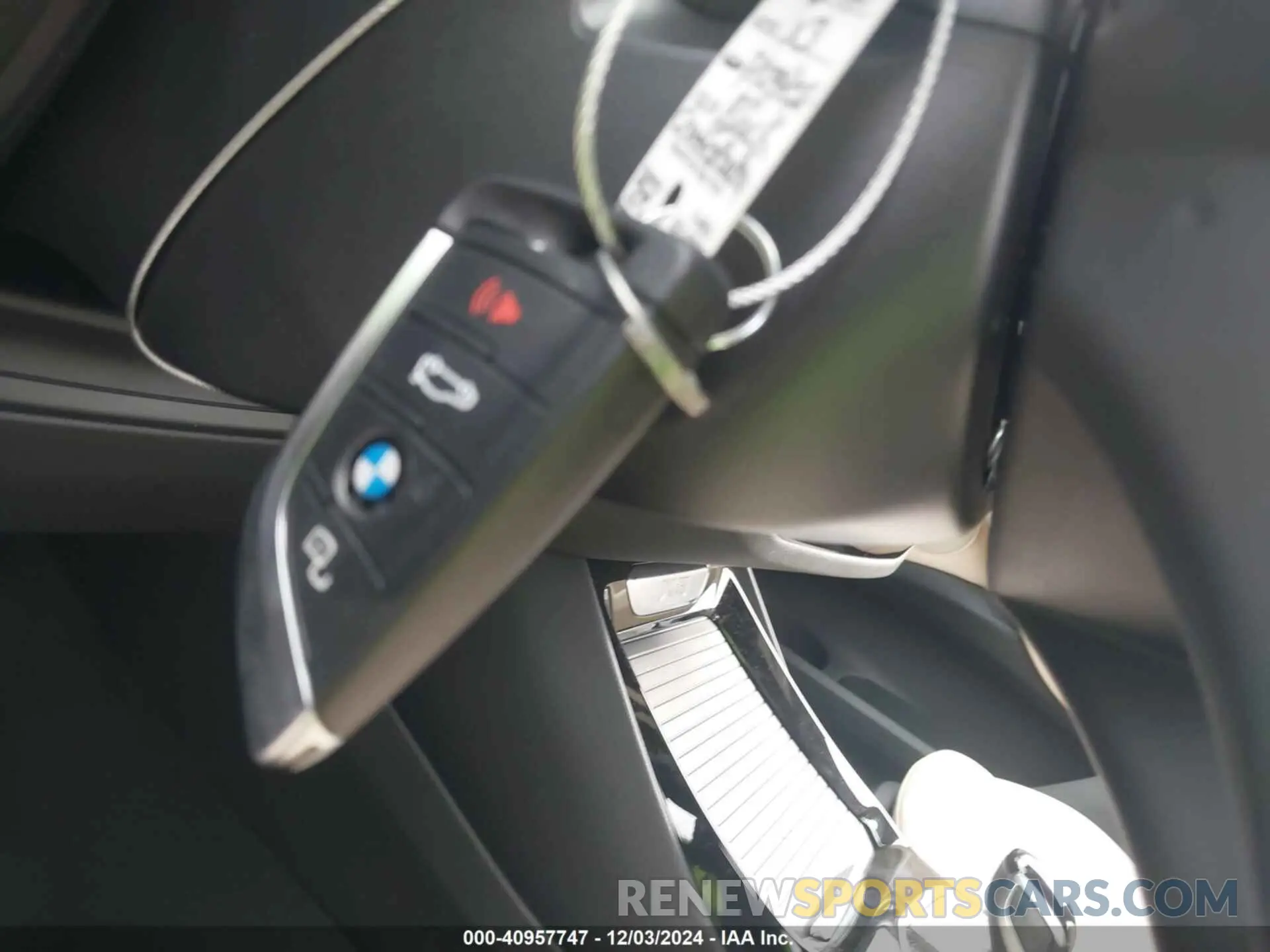 11 fotografías del automóvil dañado WBX47DP0XRN310010 BMW X3 2024