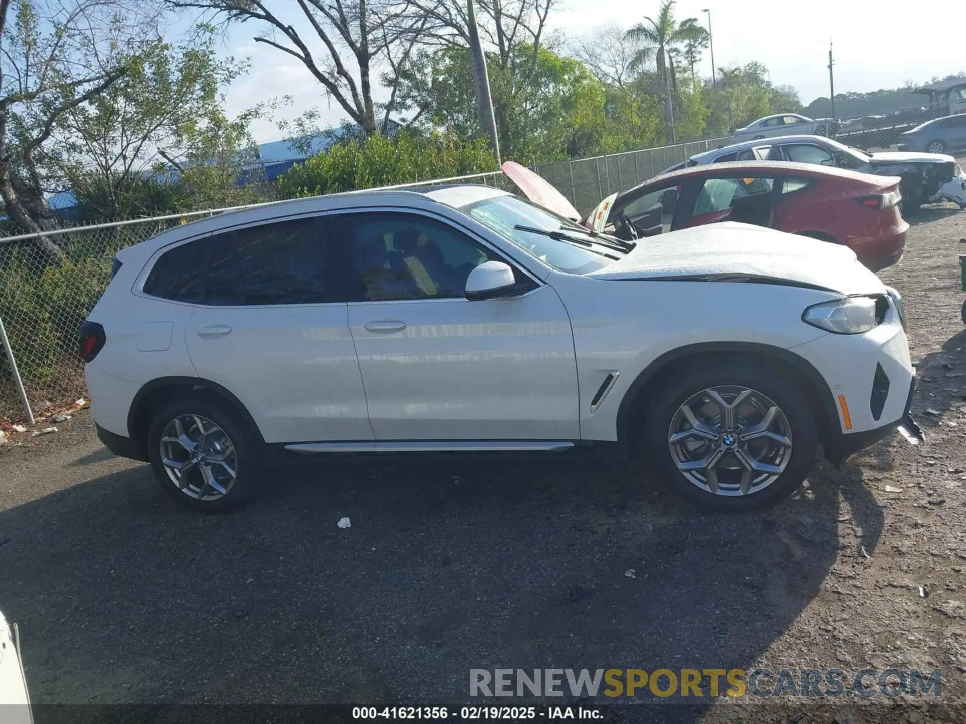 14 fotografías del automóvil dañado WBX47DP0XRN314770 BMW X3 2024