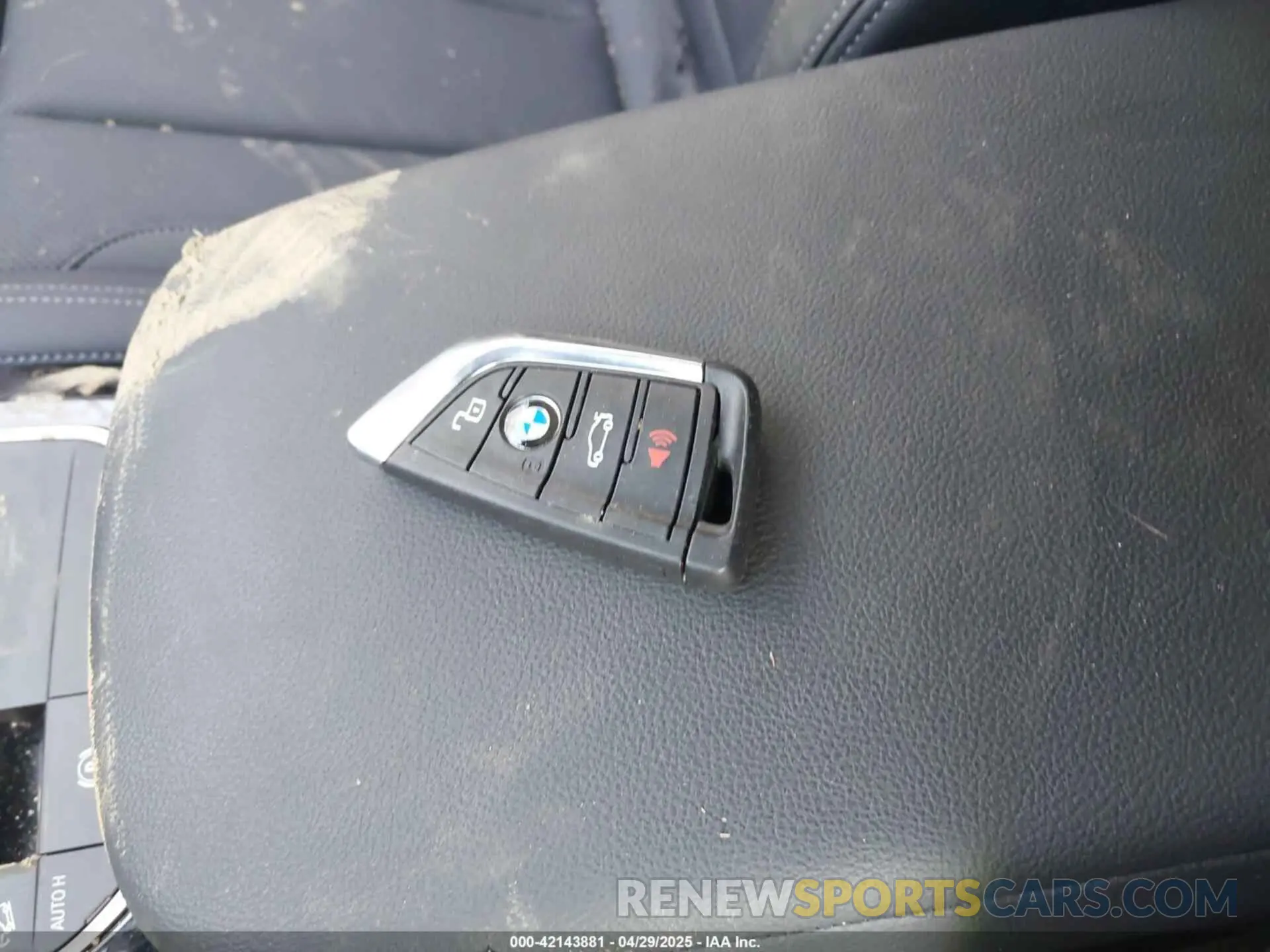 11 fotografías del automóvil dañado WBX57DP0XRN253280 BMW X3 2024