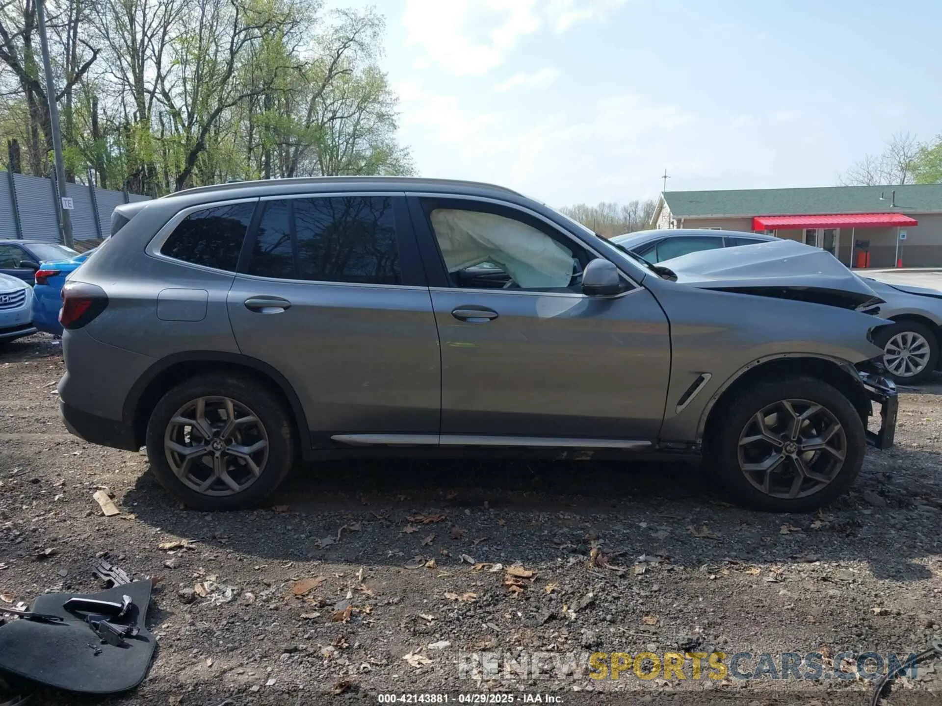 14 fotografías del automóvil dañado WBX57DP0XRN253280 BMW X3 2024