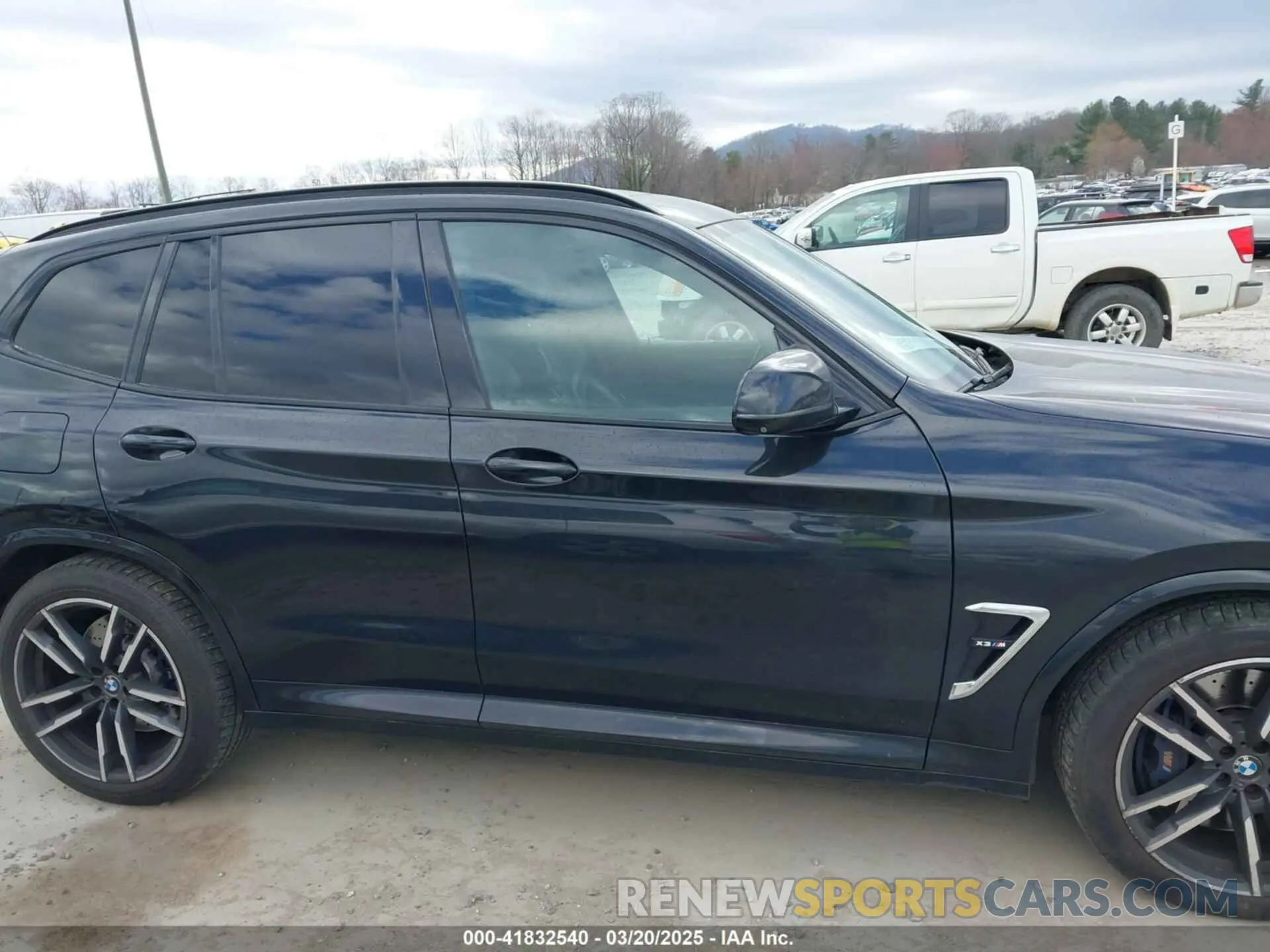 13 fotografías del automóvil dañado 5YMTS0C01L9B31645 BMW X3 M 2020