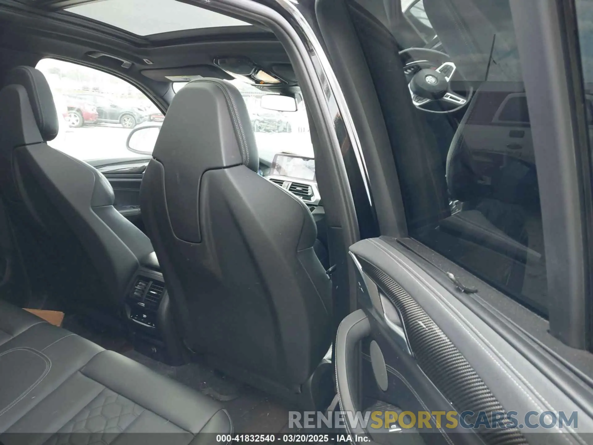 8 fotografías del automóvil dañado 5YMTS0C01L9B31645 BMW X3 M 2020