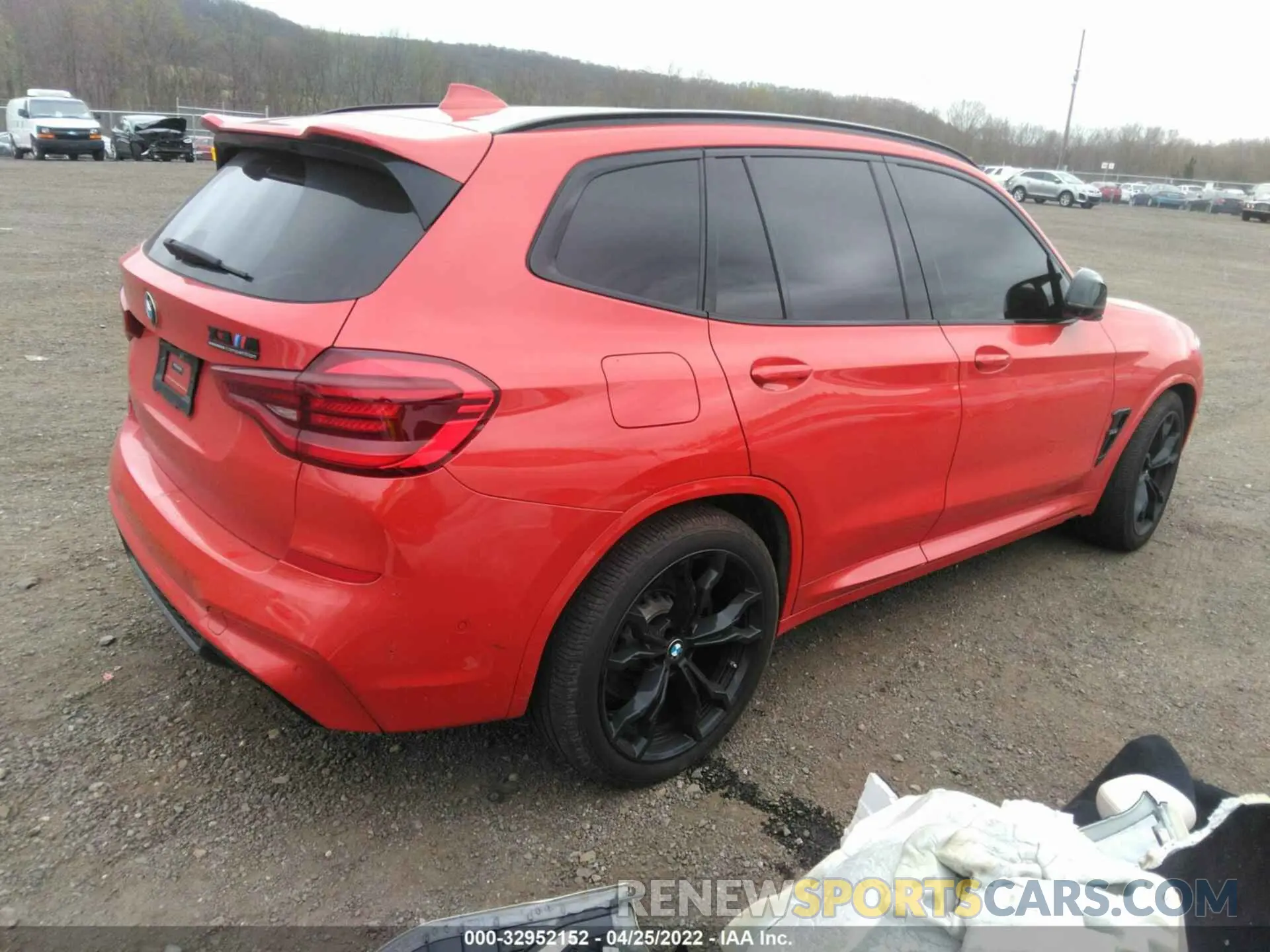 3 fotografías del automóvil dañado 5YMTS0C03L9B44042 BMW X3 M 2020