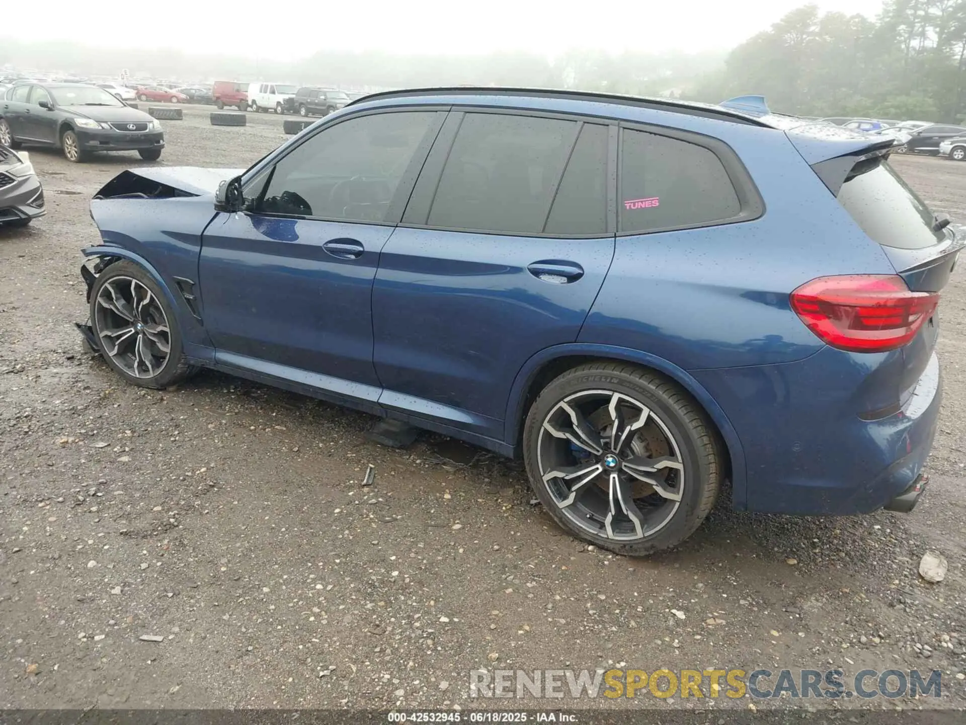 3 fotografías del automóvil dañado 5YMTS0C03L9B74349 BMW X3 M 2020