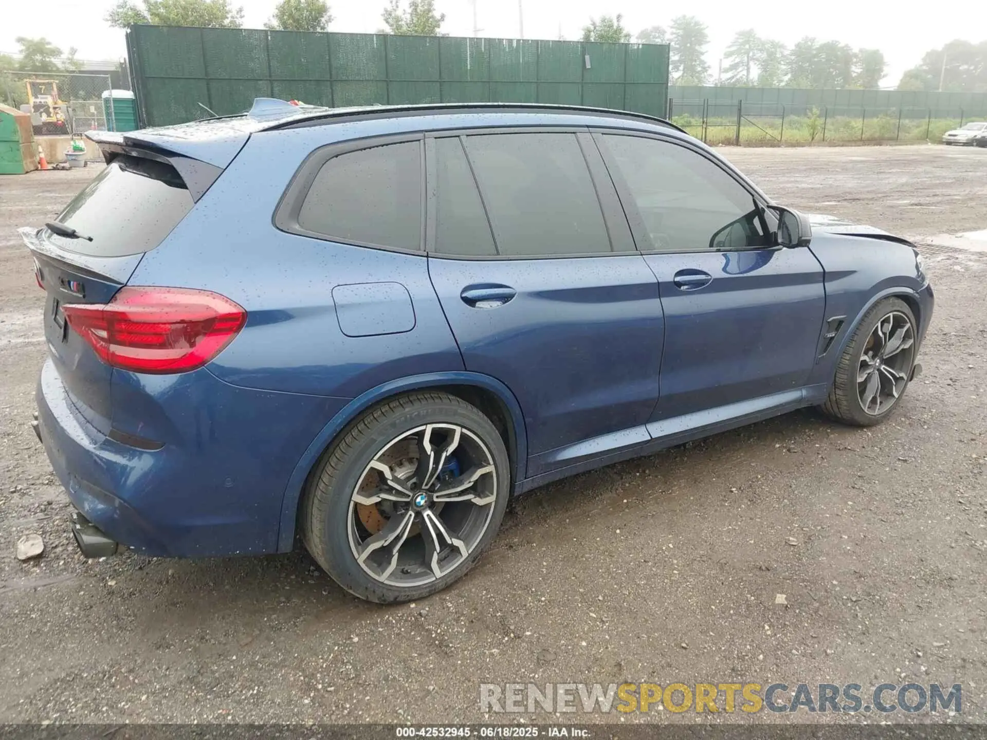 4 fotografías del automóvil dañado 5YMTS0C03L9B74349 BMW X3 M 2020