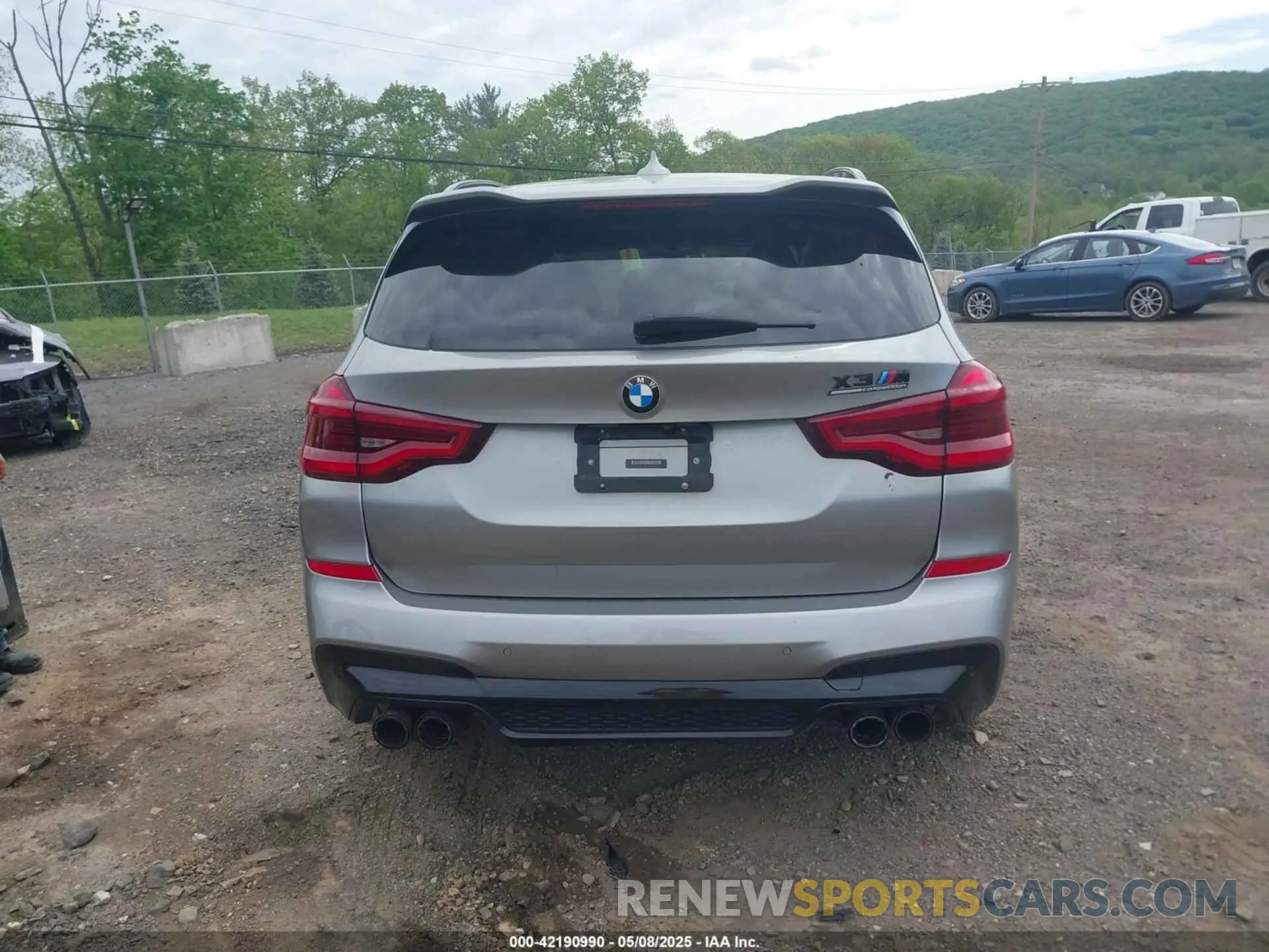 17 fotografías del automóvil dañado 5YMTS0C03L9C47882 BMW X3 M 2020