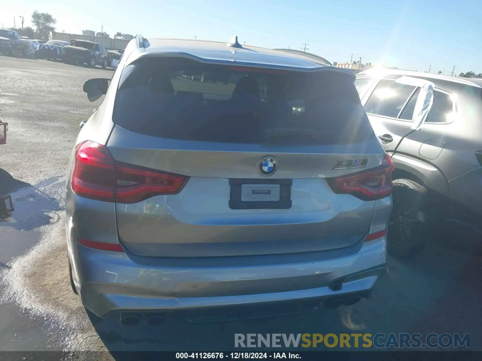 17 fotografías del automóvil dañado 5YMTS0C03LLA57759 BMW X3 M 2020