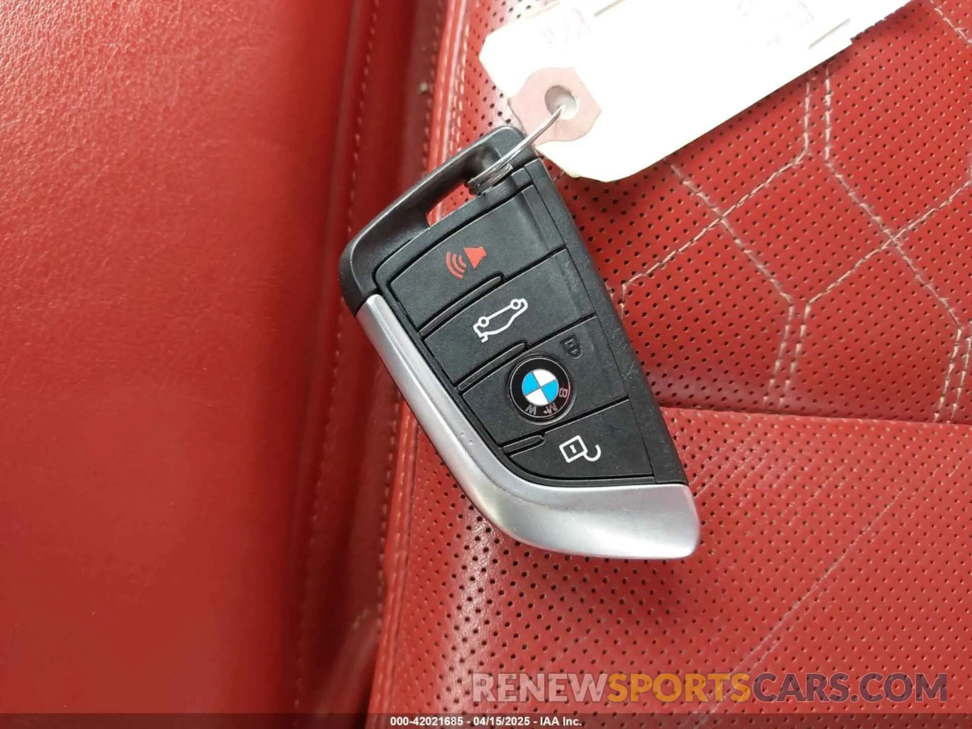 11 fotografías del automóvil dañado 5YMTS0C03LLT10754 BMW X3 M 2020