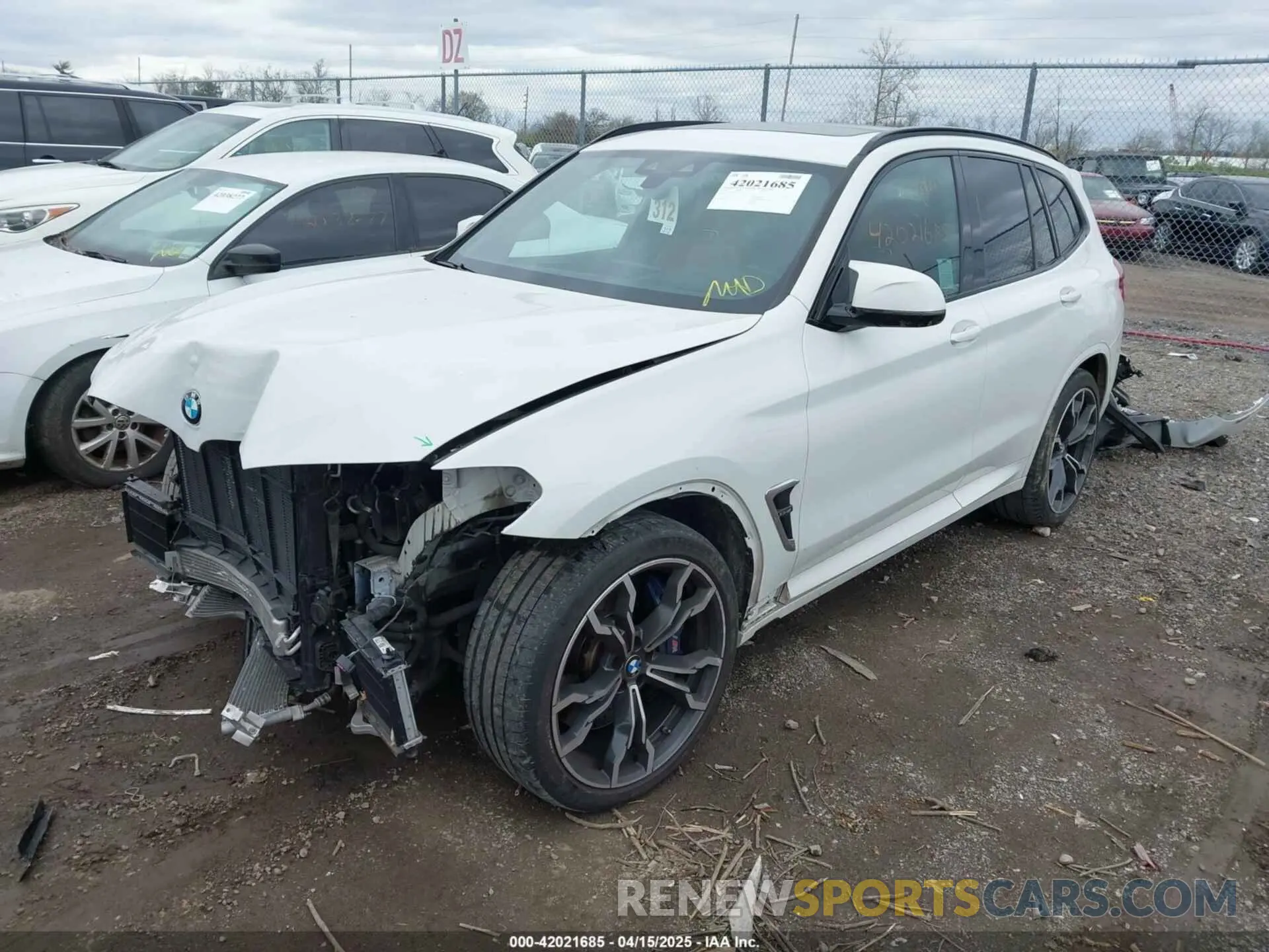 2 fotografías del automóvil dañado 5YMTS0C03LLT10754 BMW X3 M 2020