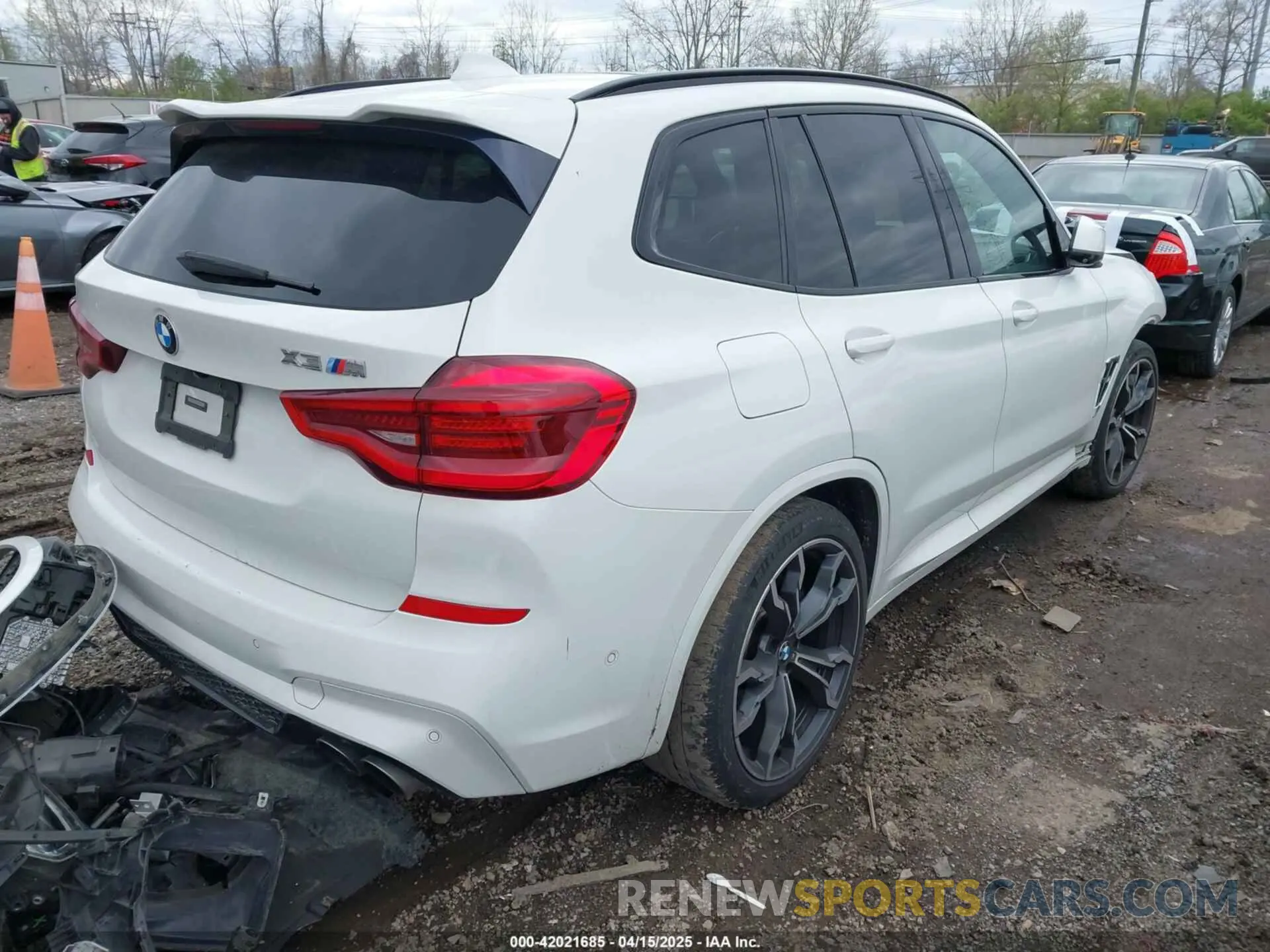 4 fotografías del automóvil dañado 5YMTS0C03LLT10754 BMW X3 M 2020