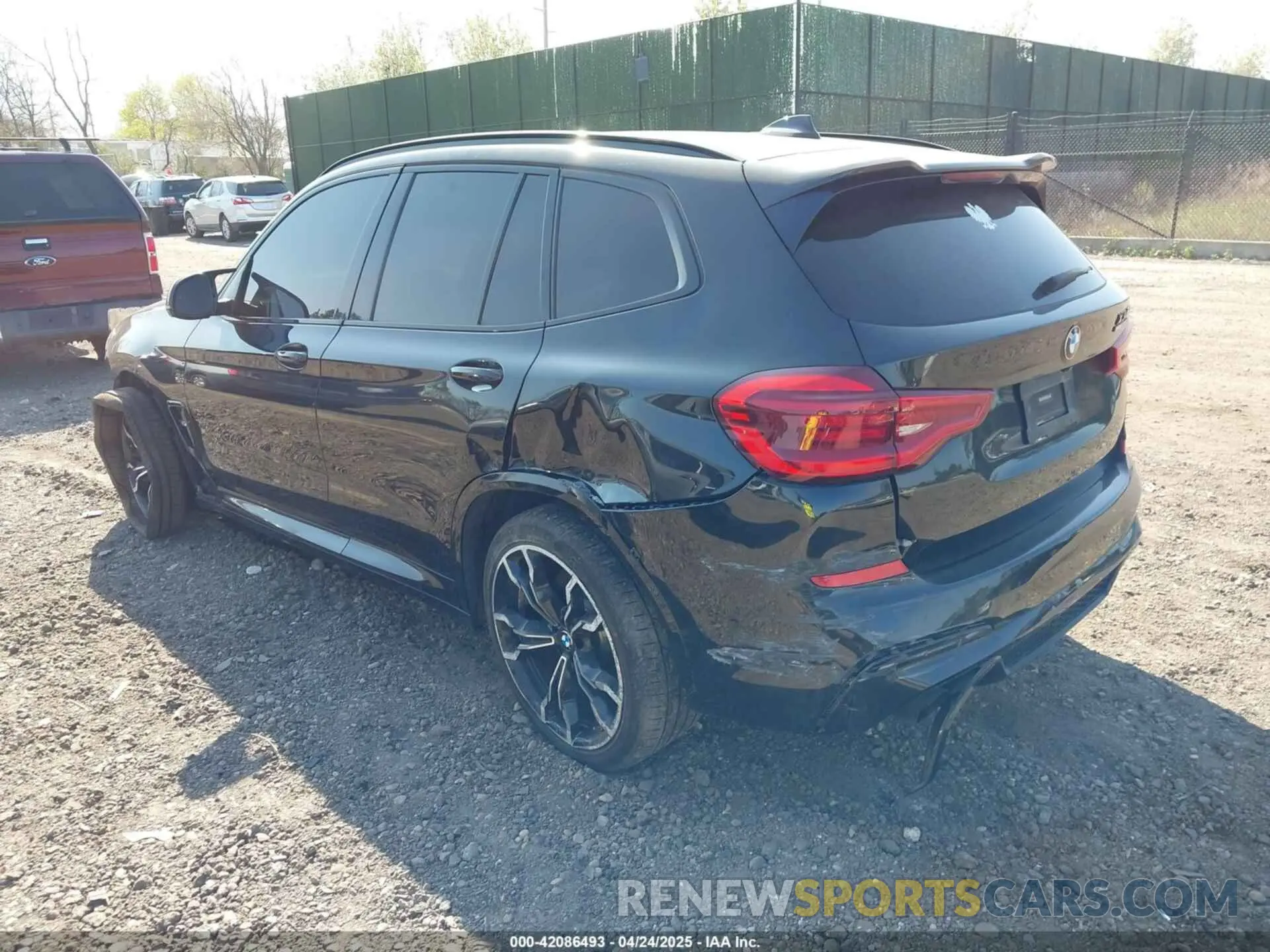 3 fotografías del automóvil dañado 5YMTS0C08L9B17273 BMW X3 M 2020