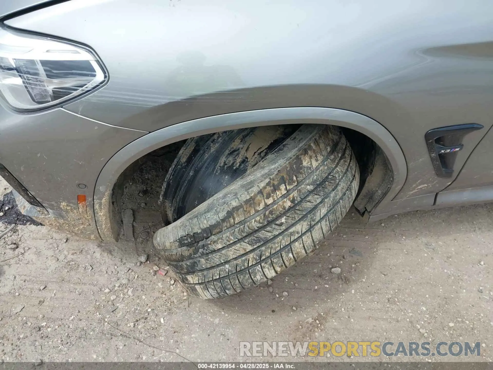 6 fotografías del automóvil dañado 5YMTS0C08L9B36986 BMW X3 M 2020