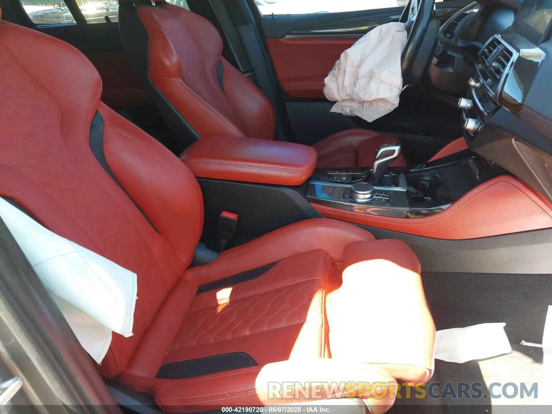 5 fotografías del automóvil dañado 5YMTS0C01M9G99914 BMW X3 M 2021