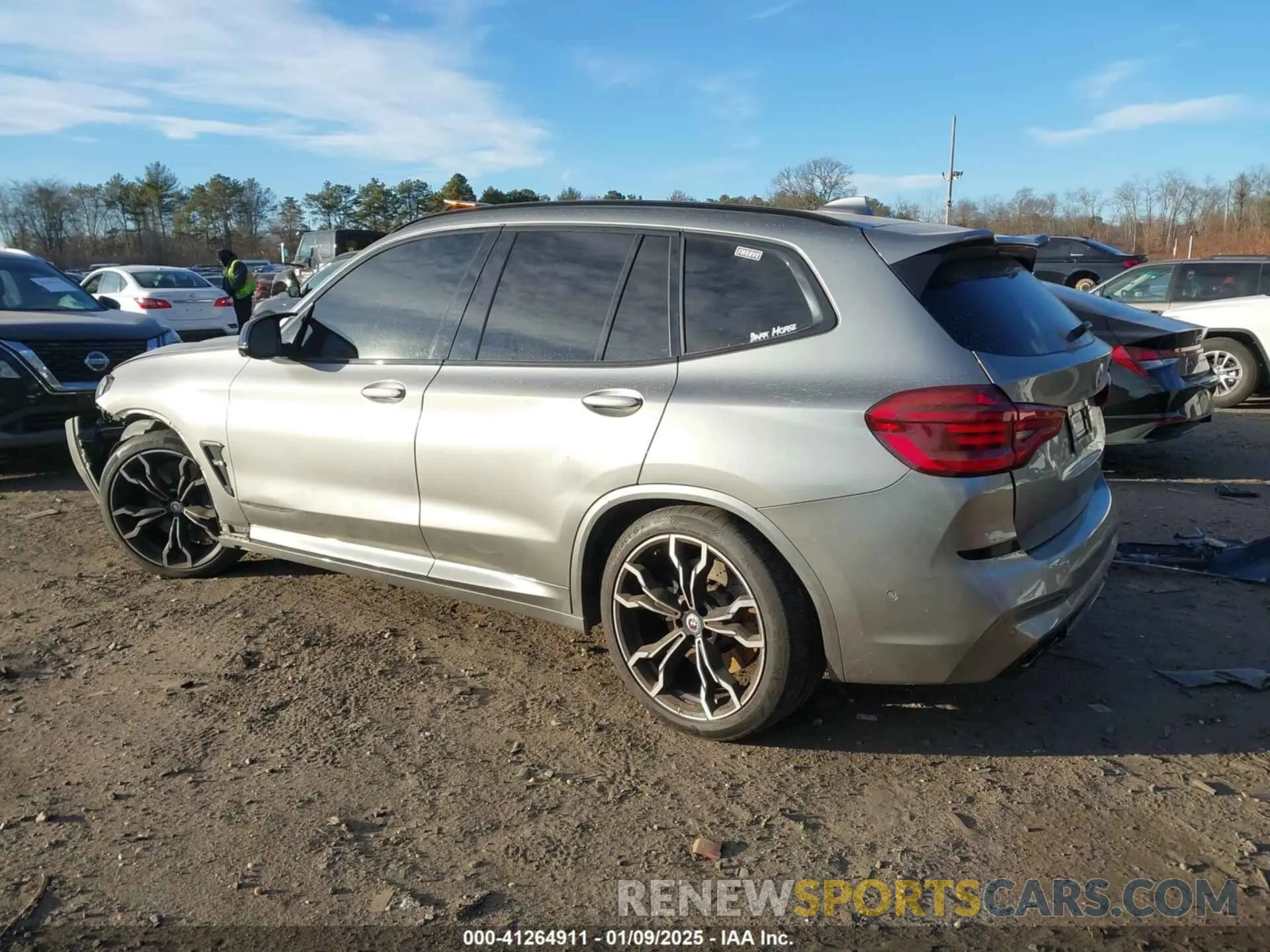 3 fotografías del automóvil dañado 5YMTS0C03M9F05142 BMW X3 M 2021